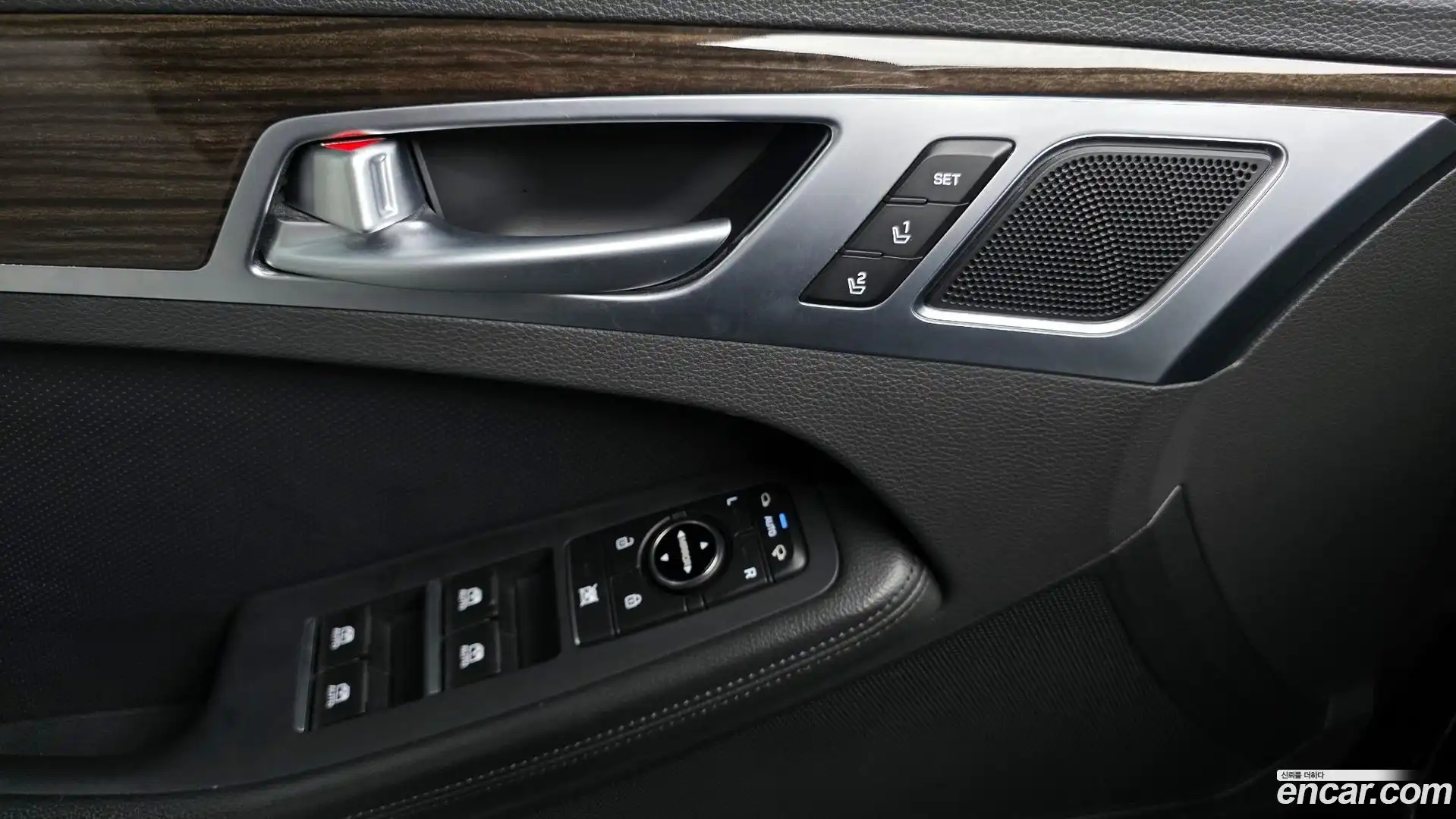 G80 Genesis 2019.2-OPTION-018