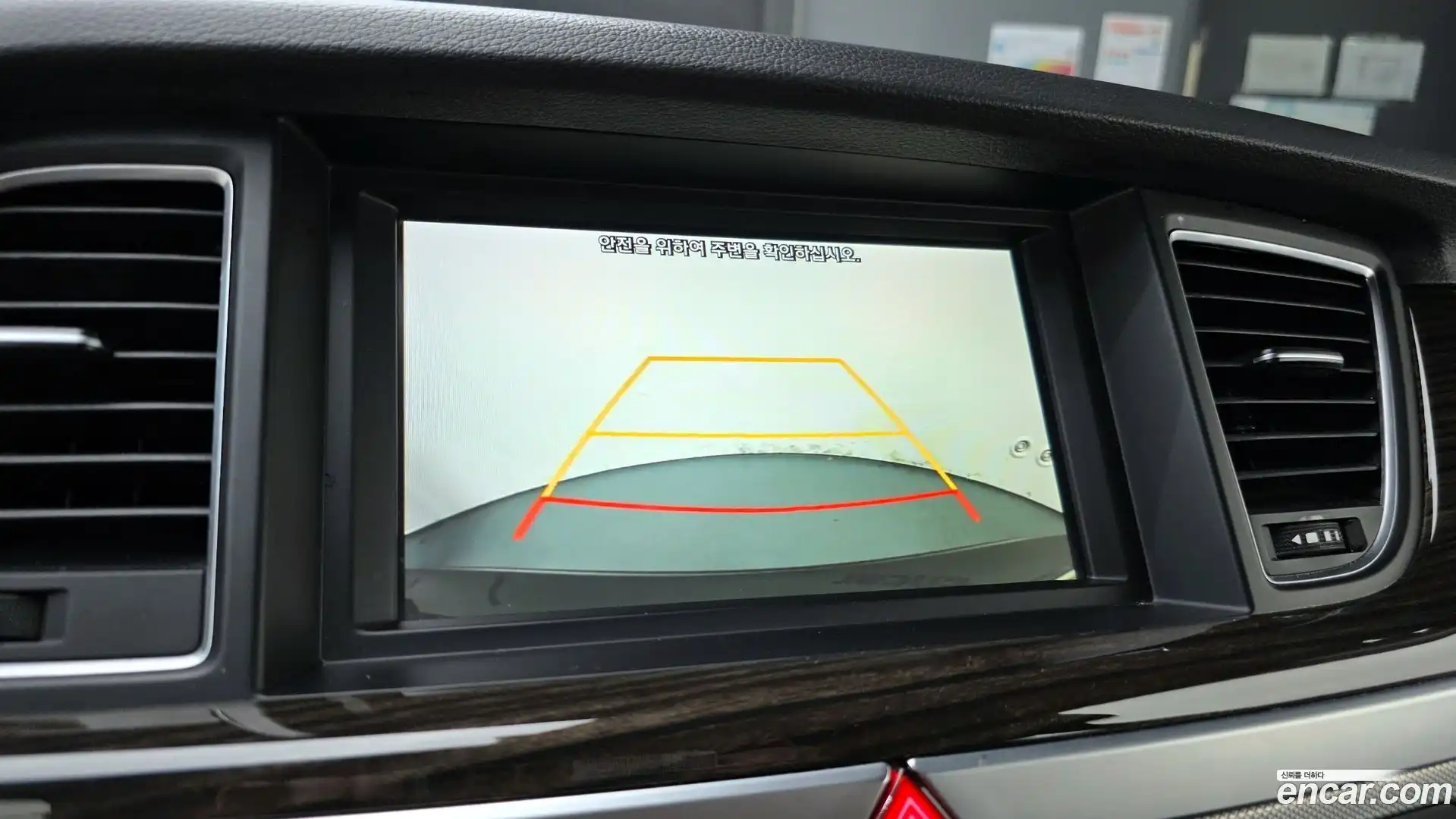 G80 Genesis 2019.2-OPTION-021