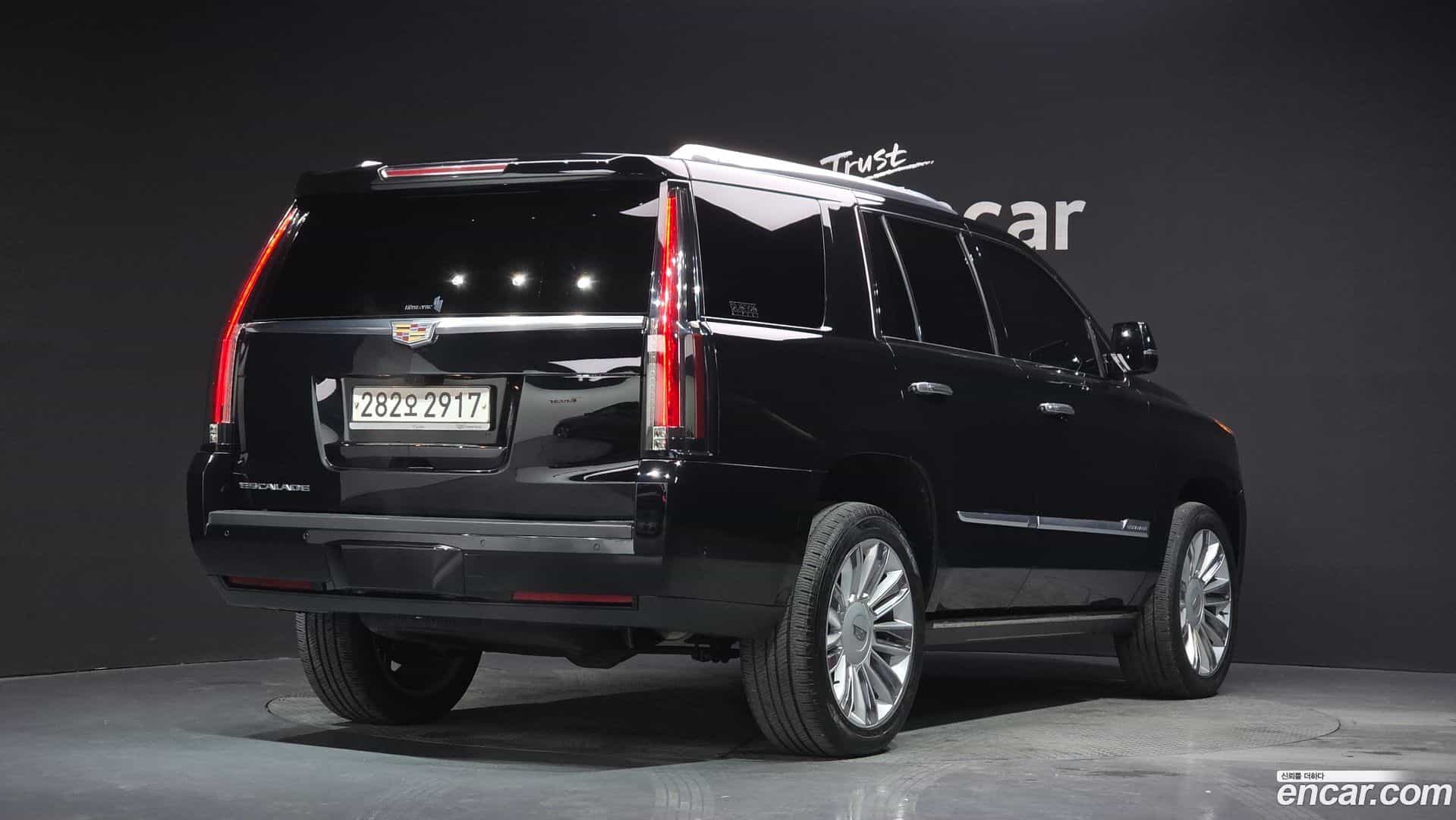 Escalade Cadillac 2019.11-OUTER-002