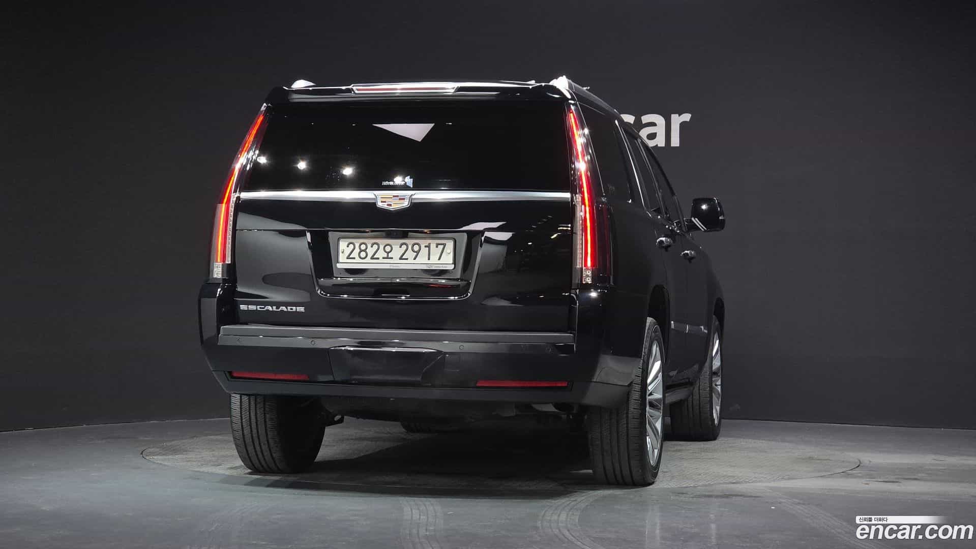 Escalade Cadillac 2019.11-OUTER-004