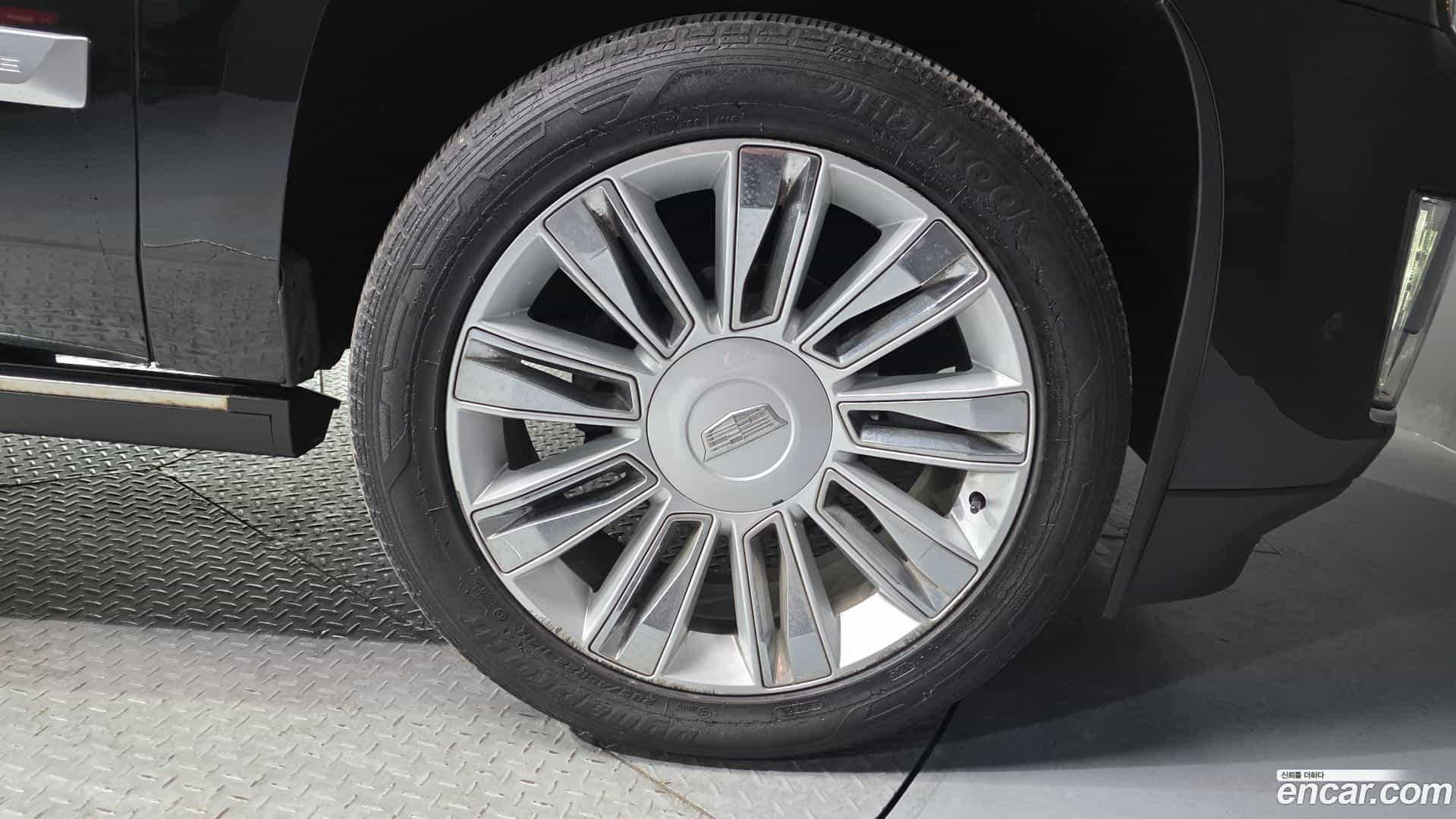 Escalade Cadillac 2019.11-OUTER-031