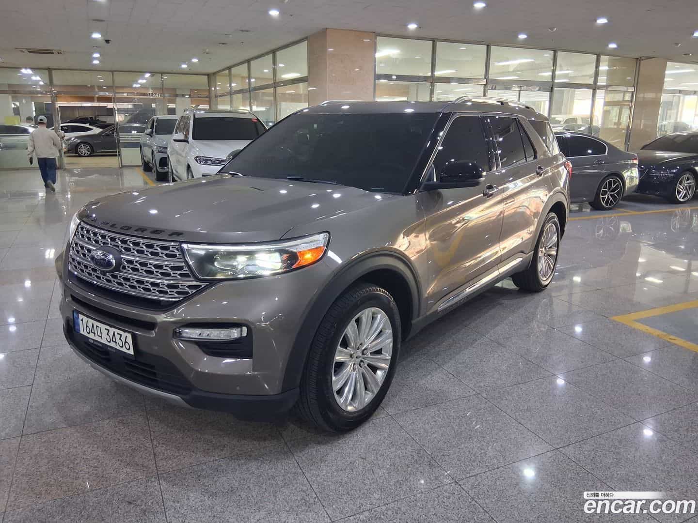 Explorer Ford 2021.4-OUTER-001