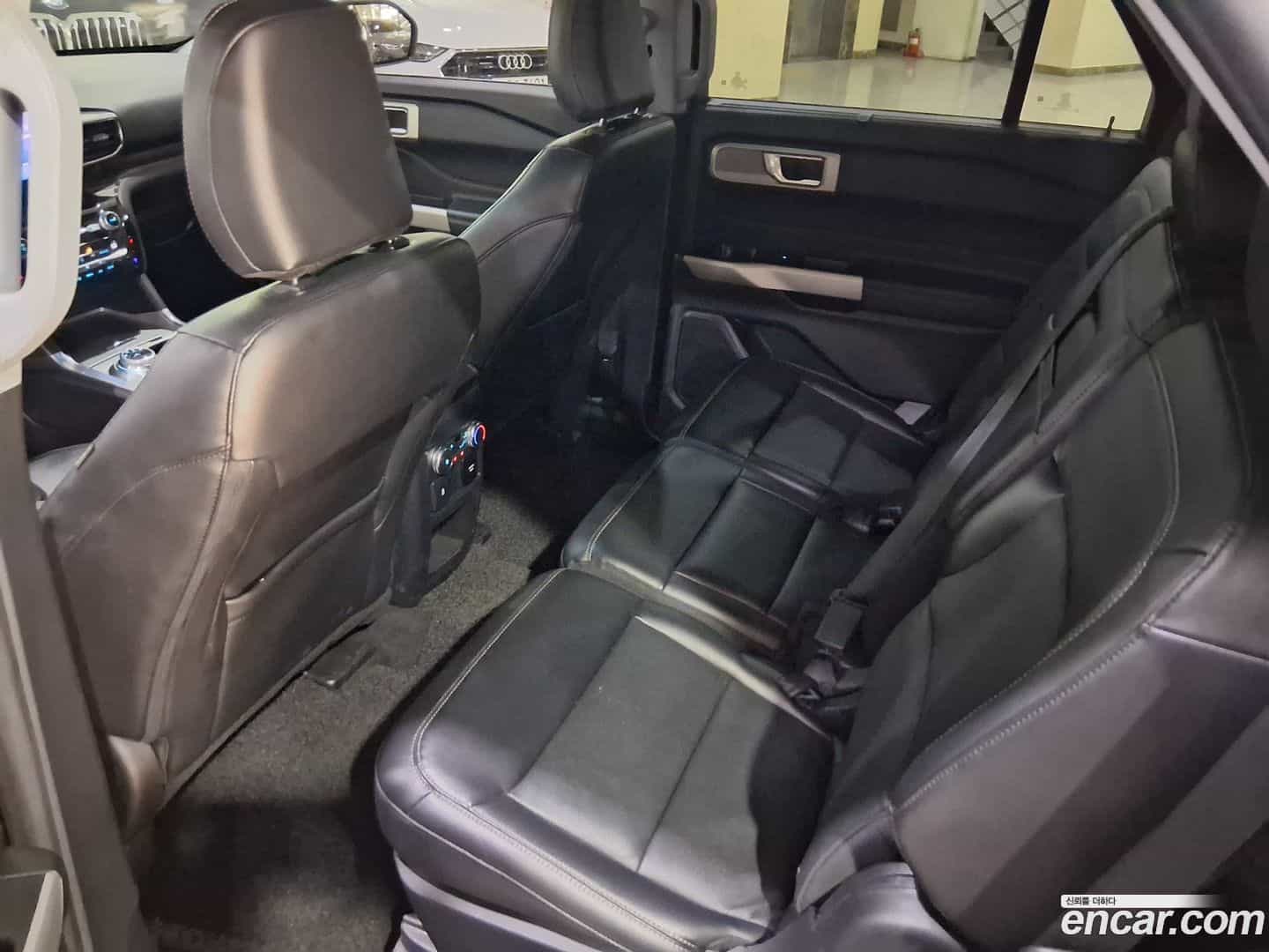 Explorer Ford 2021.4-INNER-007