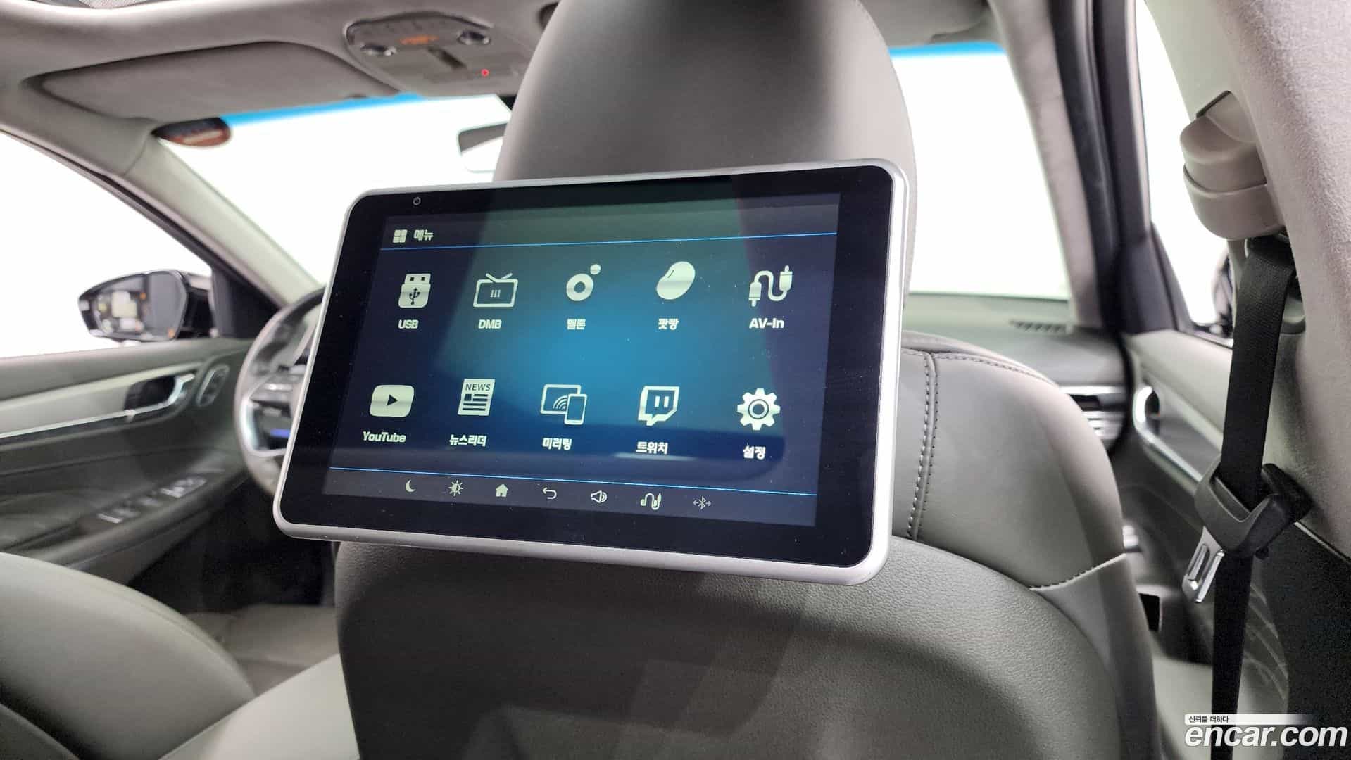 Grandeur Hyundai 2020.6-OPTION-046