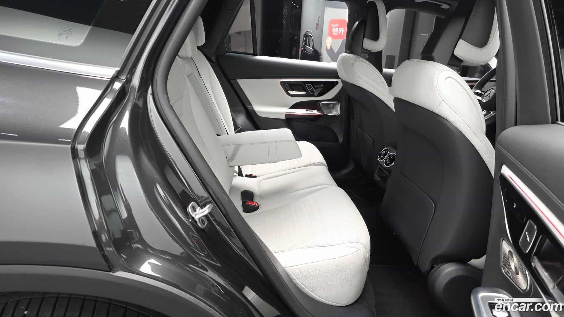 GLC-Class Mercedes-Benz 2025.5-OPTION-015