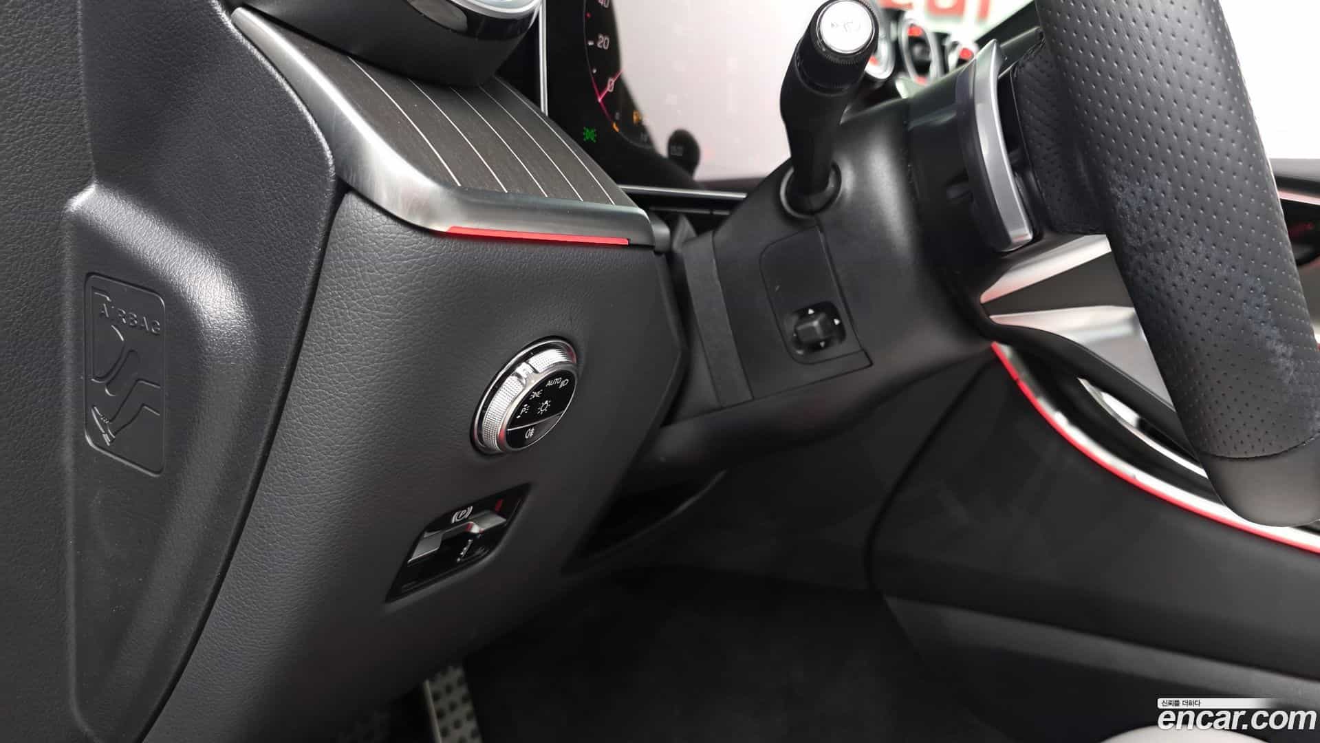 GLC-Class Mercedes-Benz 2025.5-OPTION-041