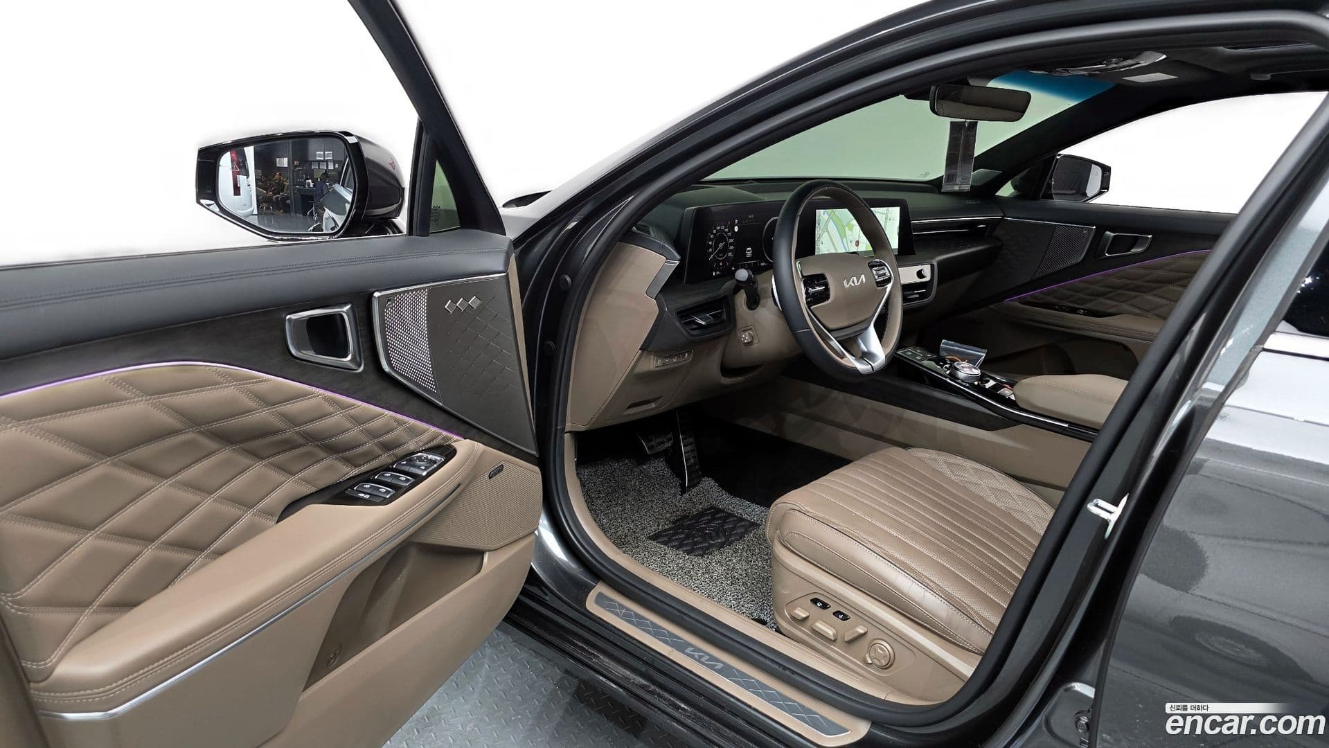 Main__Slider__Photo:K8 Kia 2022.11-9