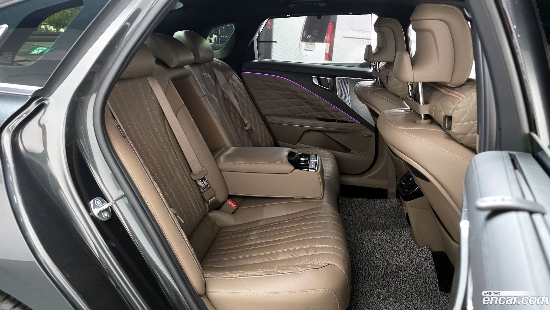 Main__Slider__Photo:K8 Kia 2022.11-10