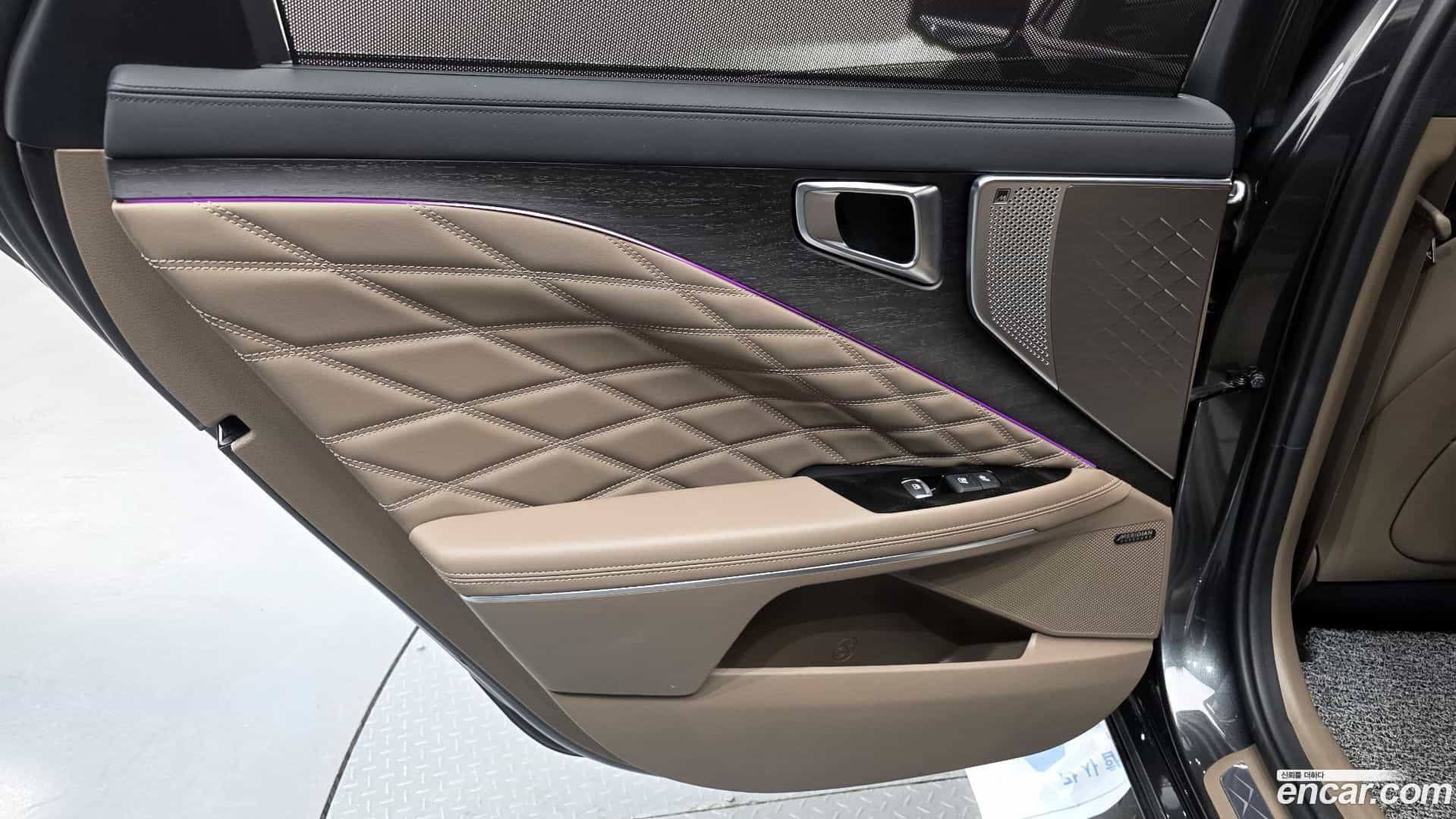 K8 Kia 2022.11-INNER-035