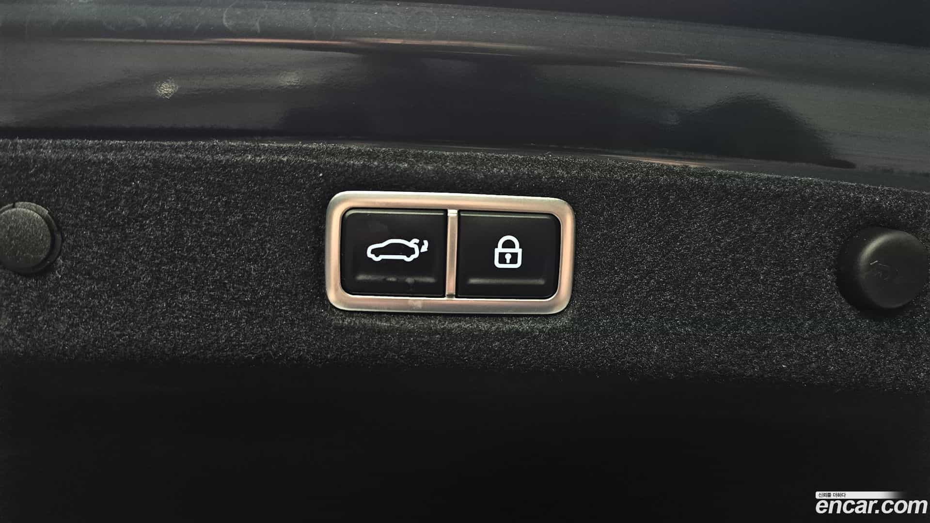 Grandeur Hyundai 2024.0-OPTION-024