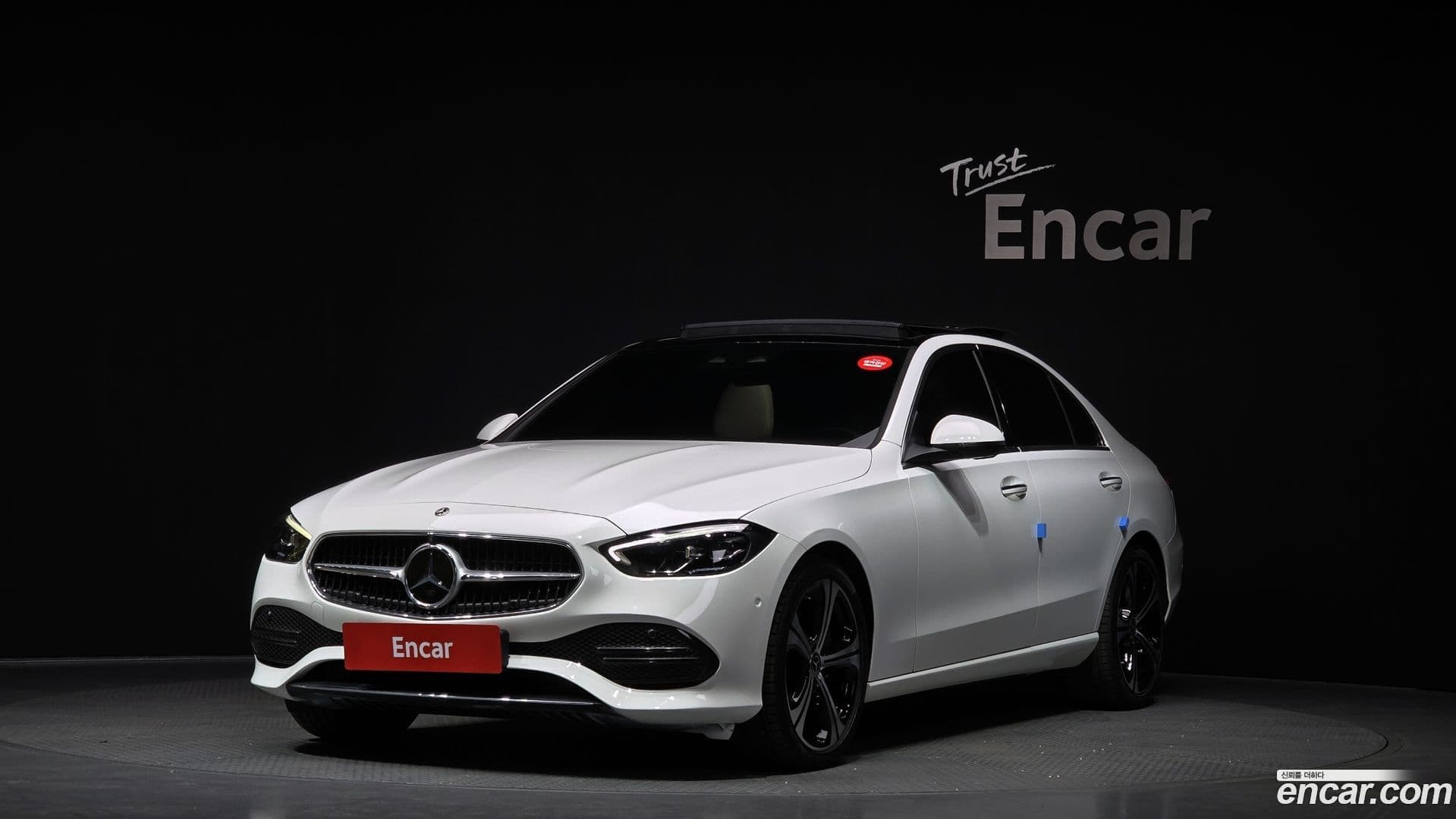 Main__Slider__Photo:C-Class Mercedes-Benz 2023.3-0