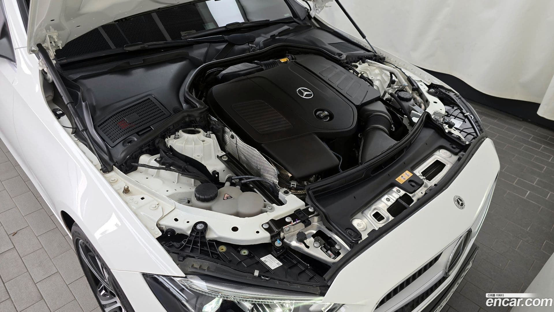 Main__Slider__Photo:C-Class Mercedes-Benz 2023.3-5