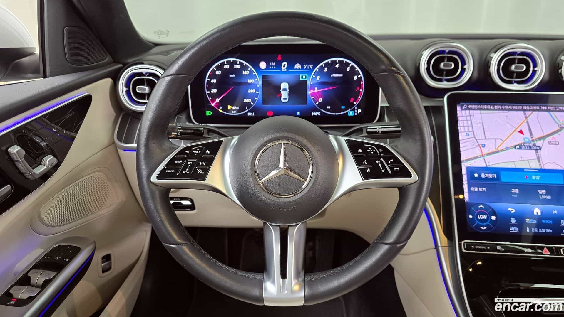C-Class Mercedes-Benz 2023.3-OPTION-017
