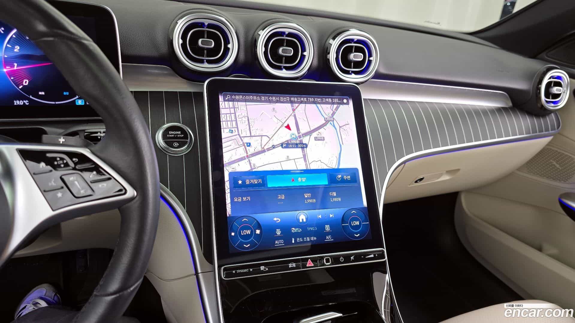 C-Class Mercedes-Benz 2023.3-OPTION-018