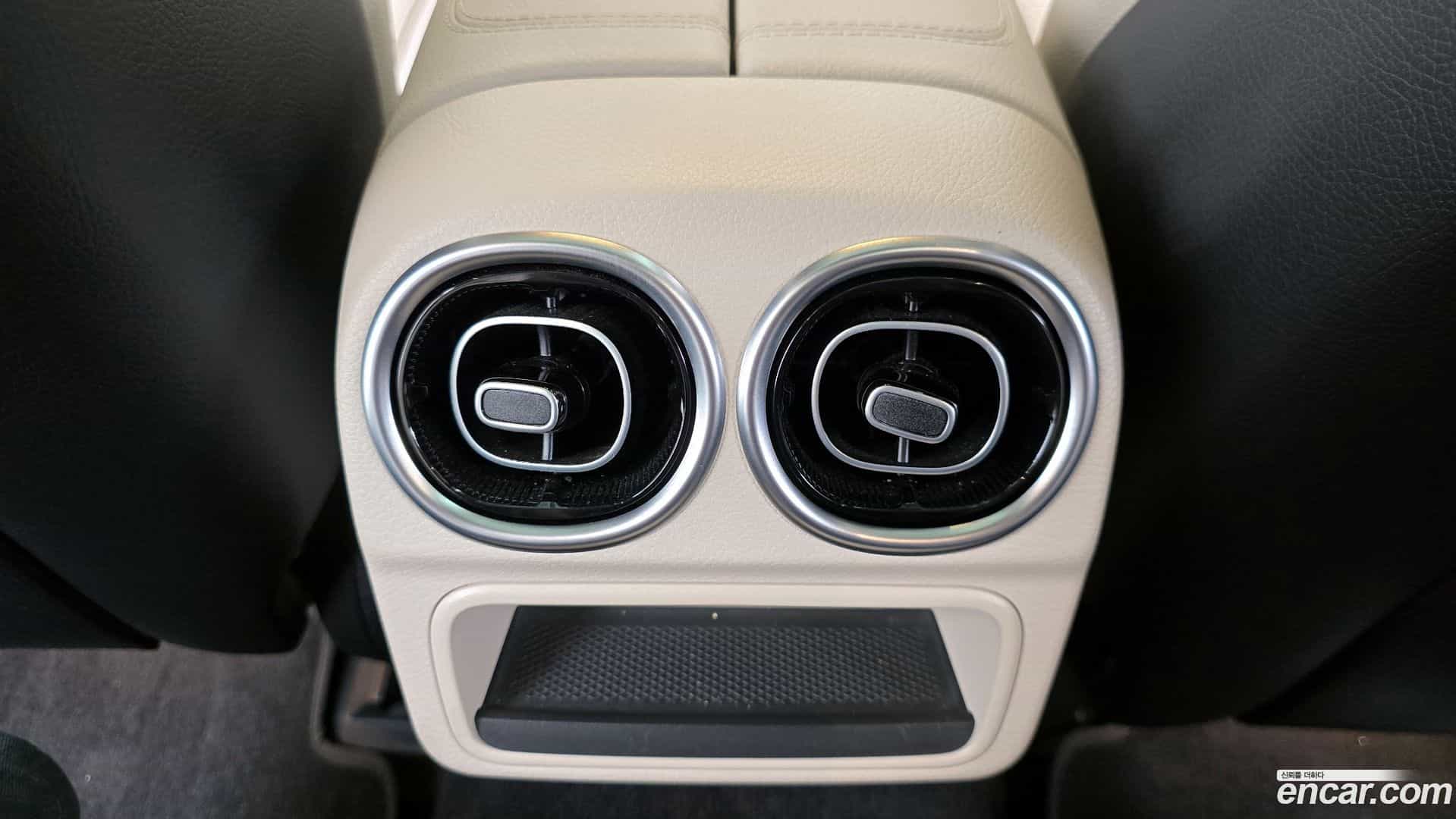 C-Class Mercedes-Benz 2023.3-OPTION-023