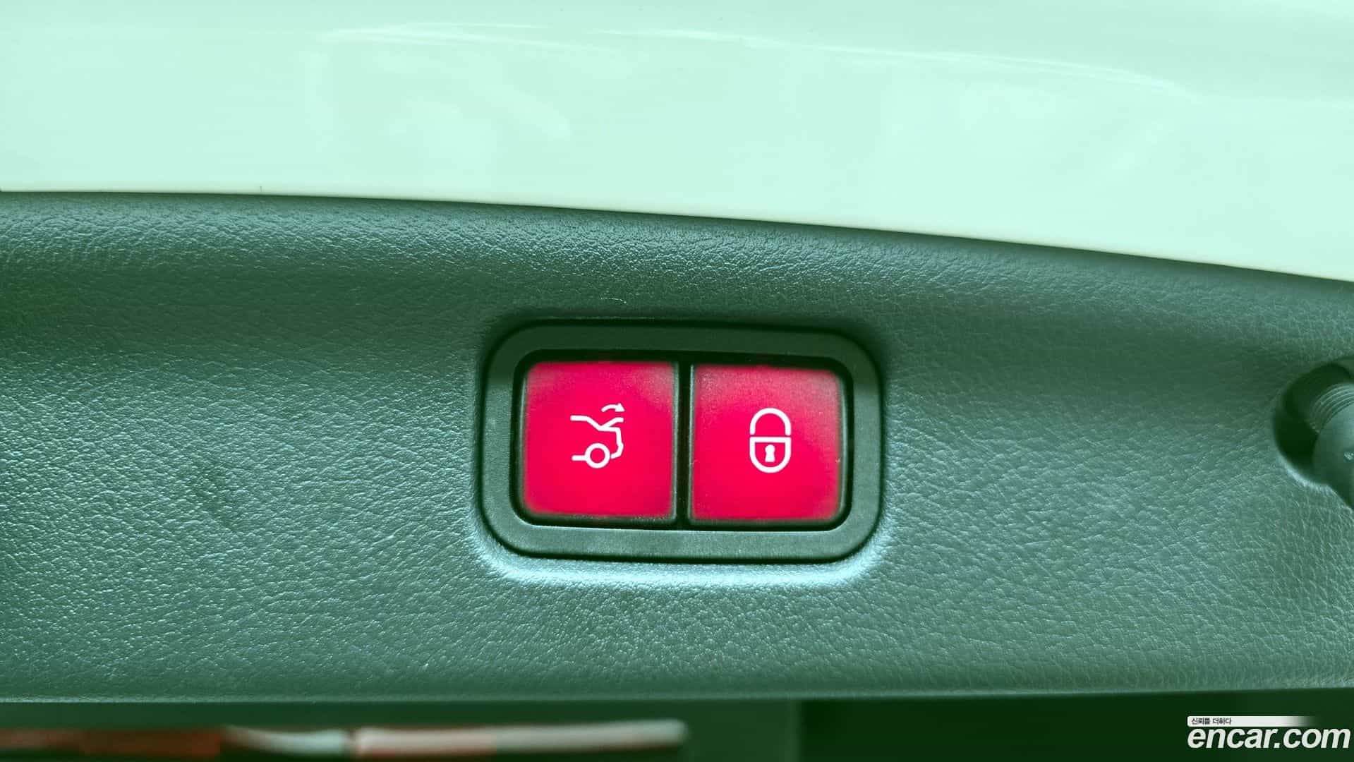C-Class Mercedes-Benz 2023.3-OPTION-042