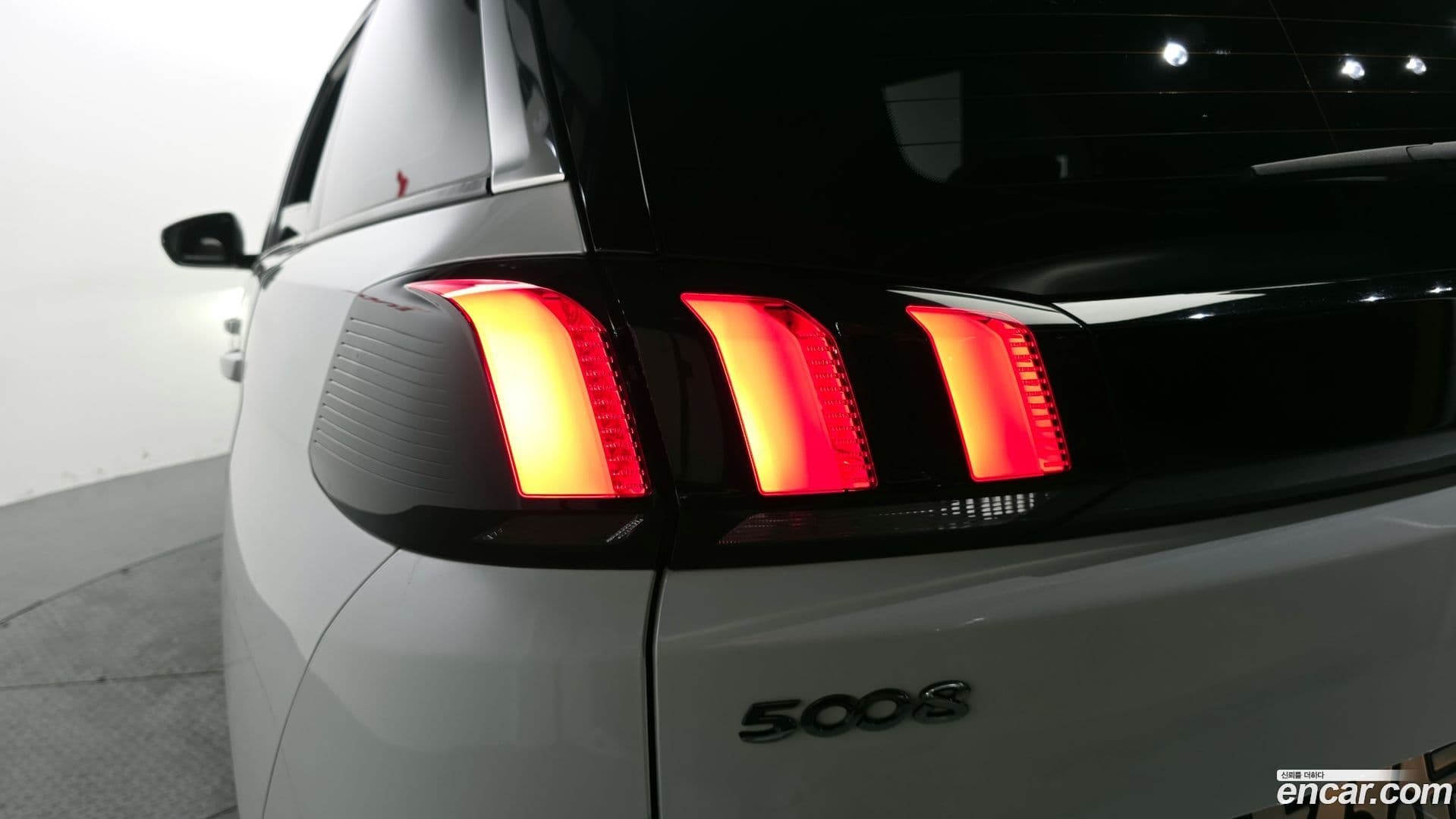 Main__Slider__Photo:5008 Peugeot 2020.4-22