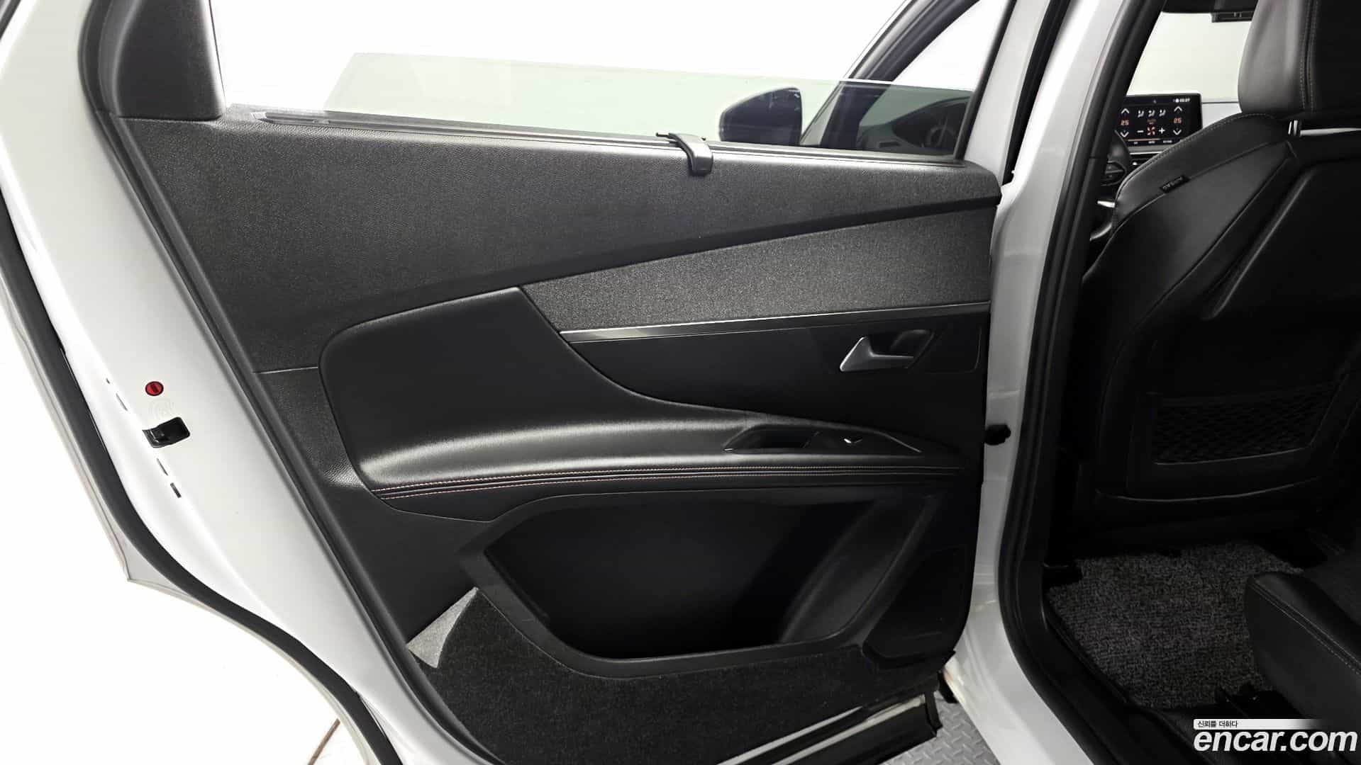 5008 Peugeot 2020.4-INNER-035