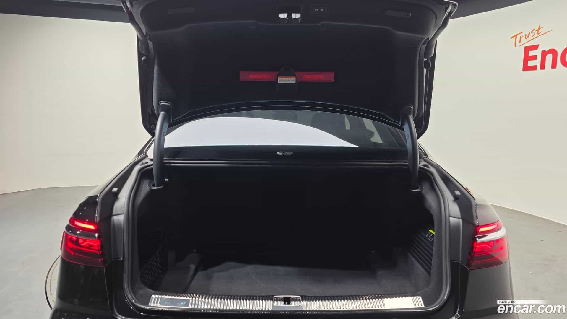 A8 Audi 2022.11-OPTION-024