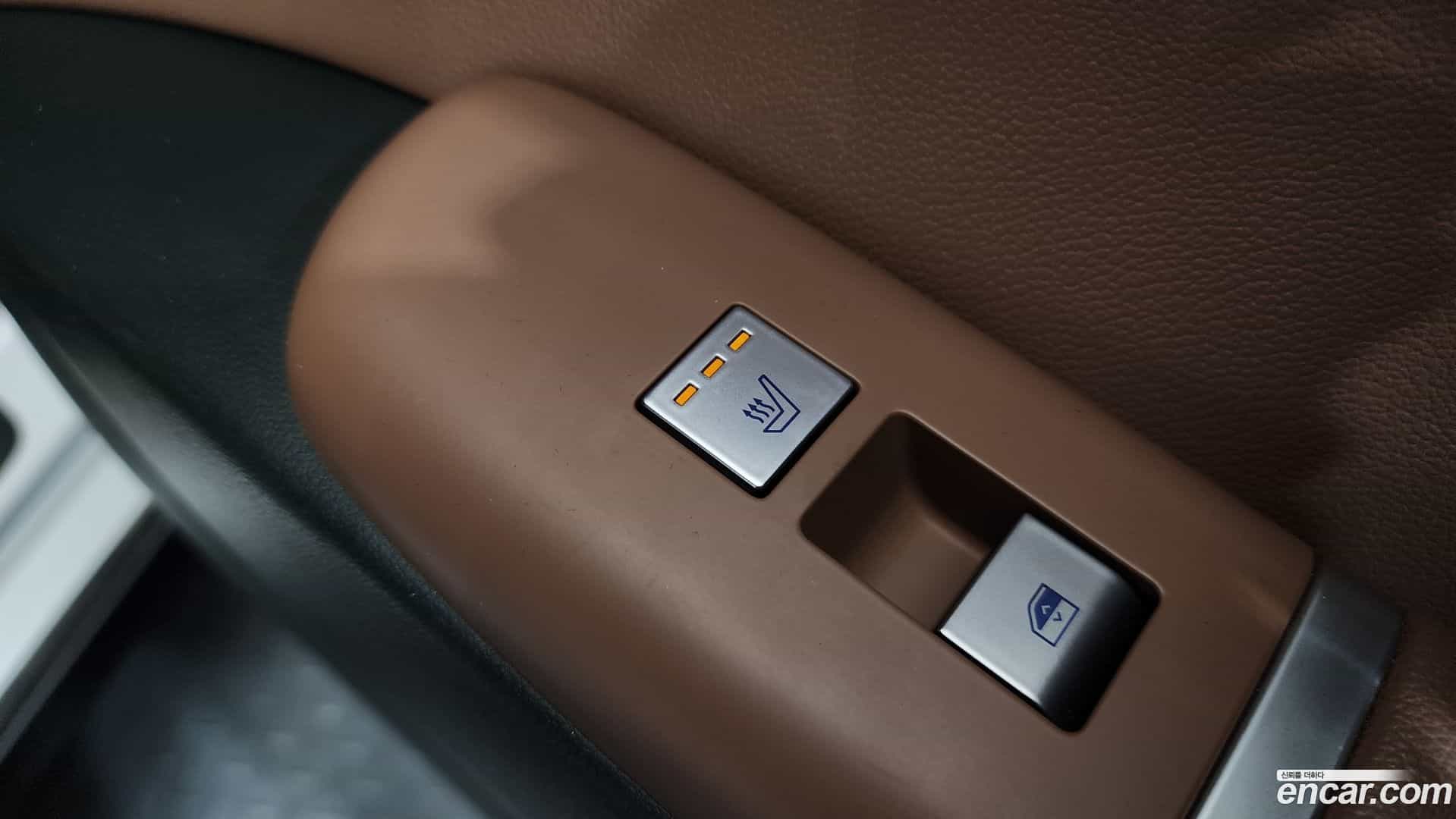 Grandeur Hyundai 2023.3-OPTION-023