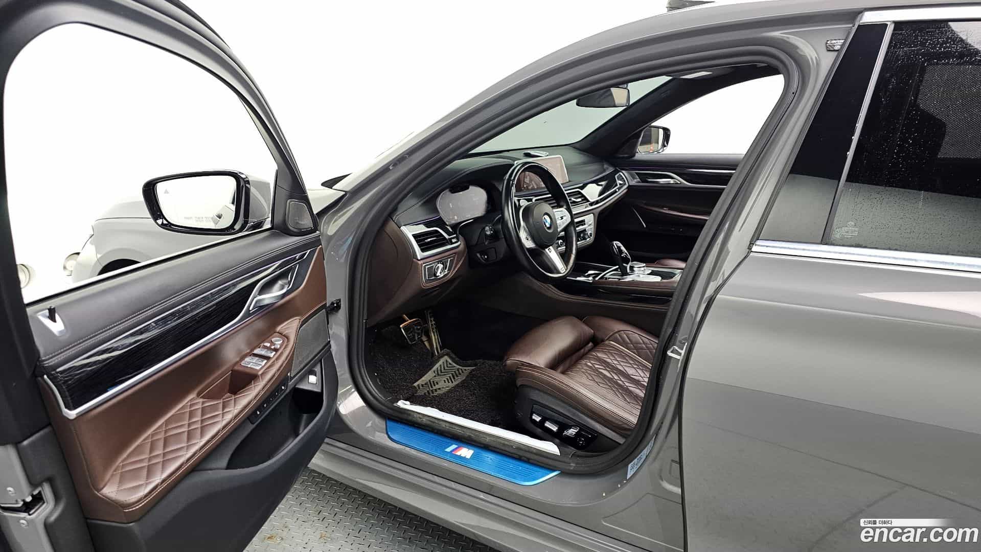 7-Series BMW 2021.3-INNER-010