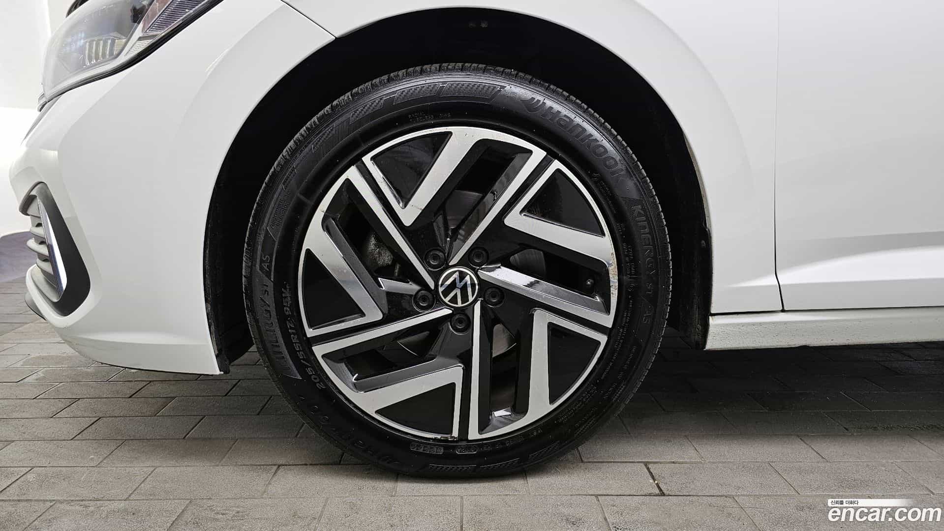 Jetta Volkswagen 2023.11-OUTER-005