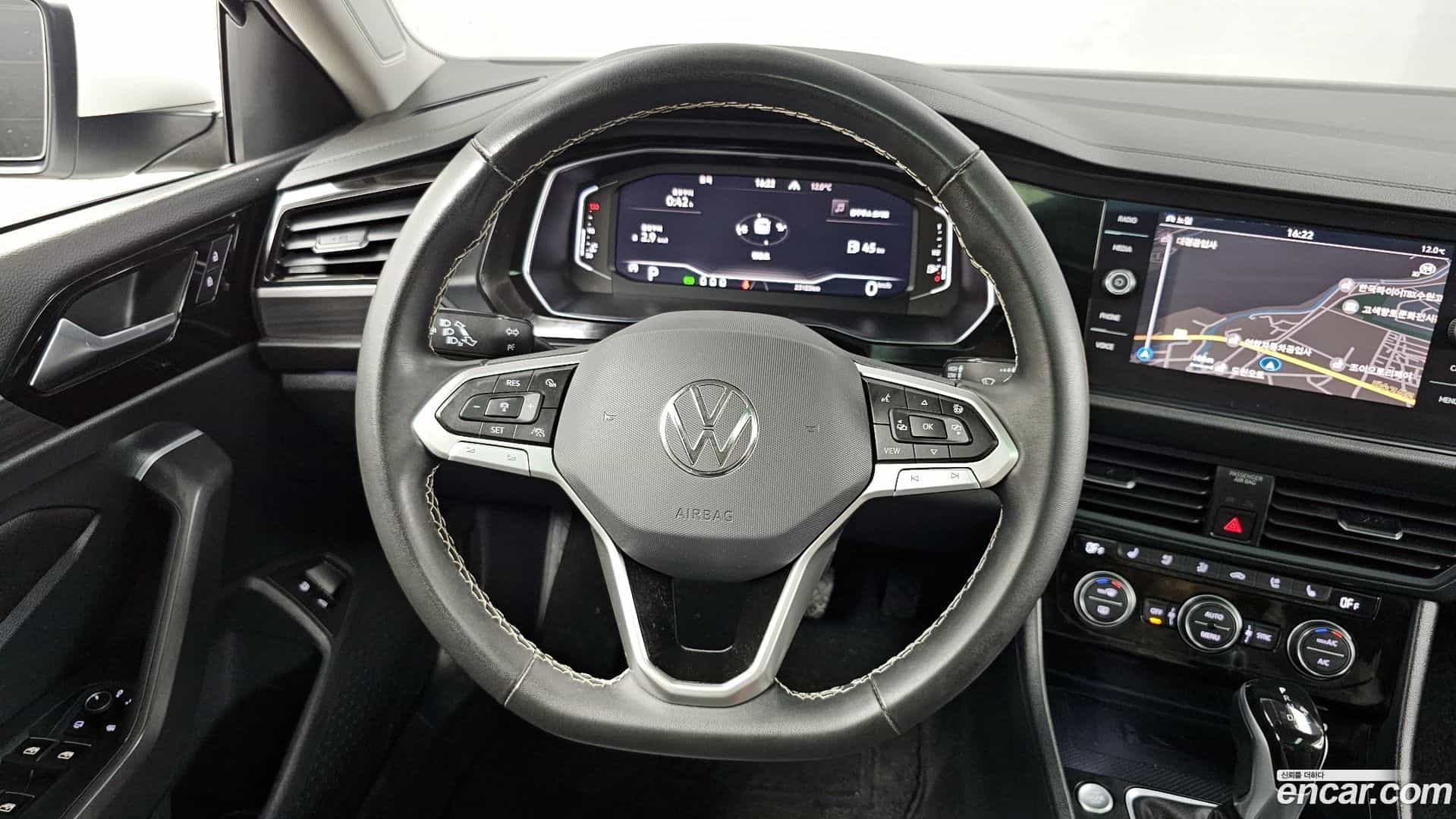 Jetta Volkswagen 2023.11-OPTION-017