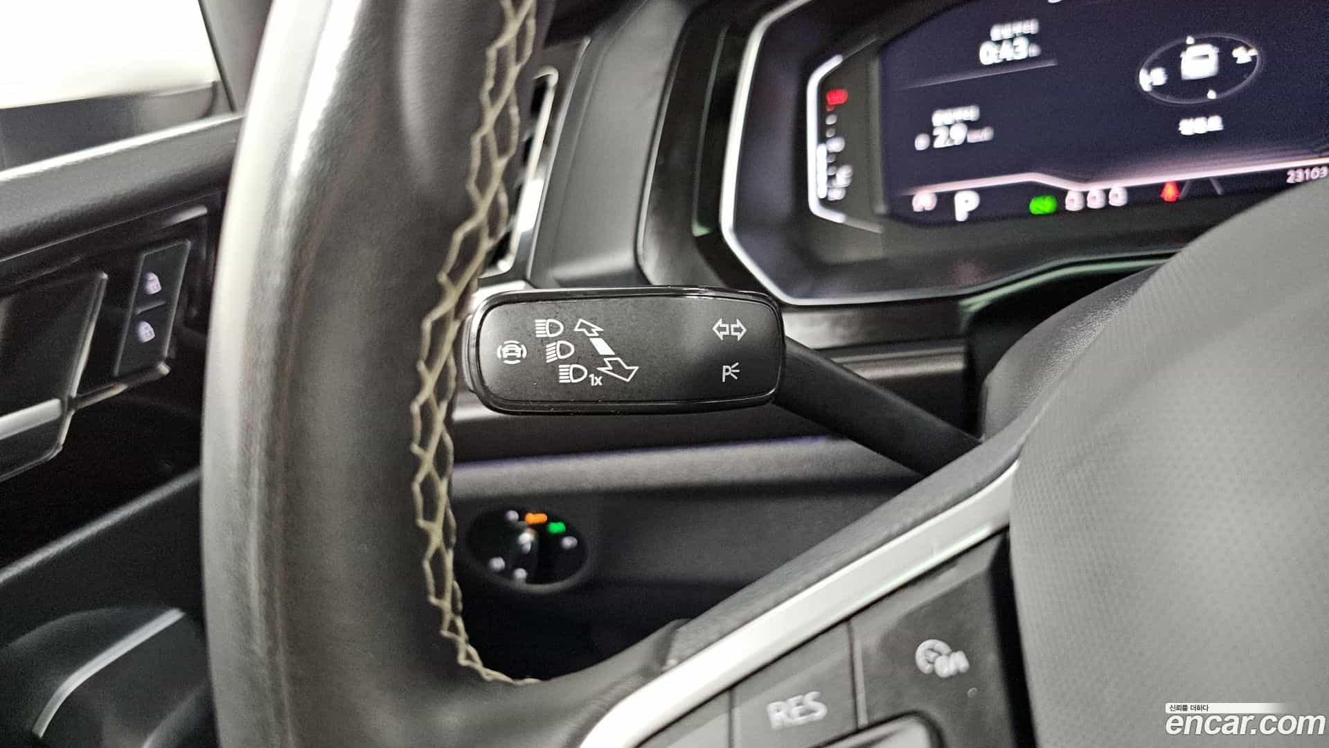 Jetta Volkswagen 2023.11-OPTION-047