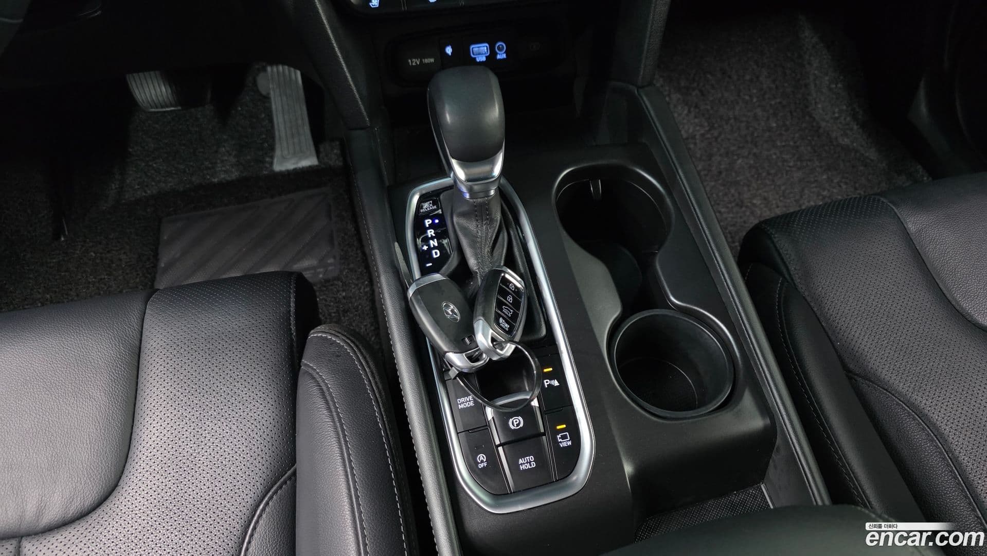 Main__Slider__Photo:Santafe Hyundai 2019.1-8