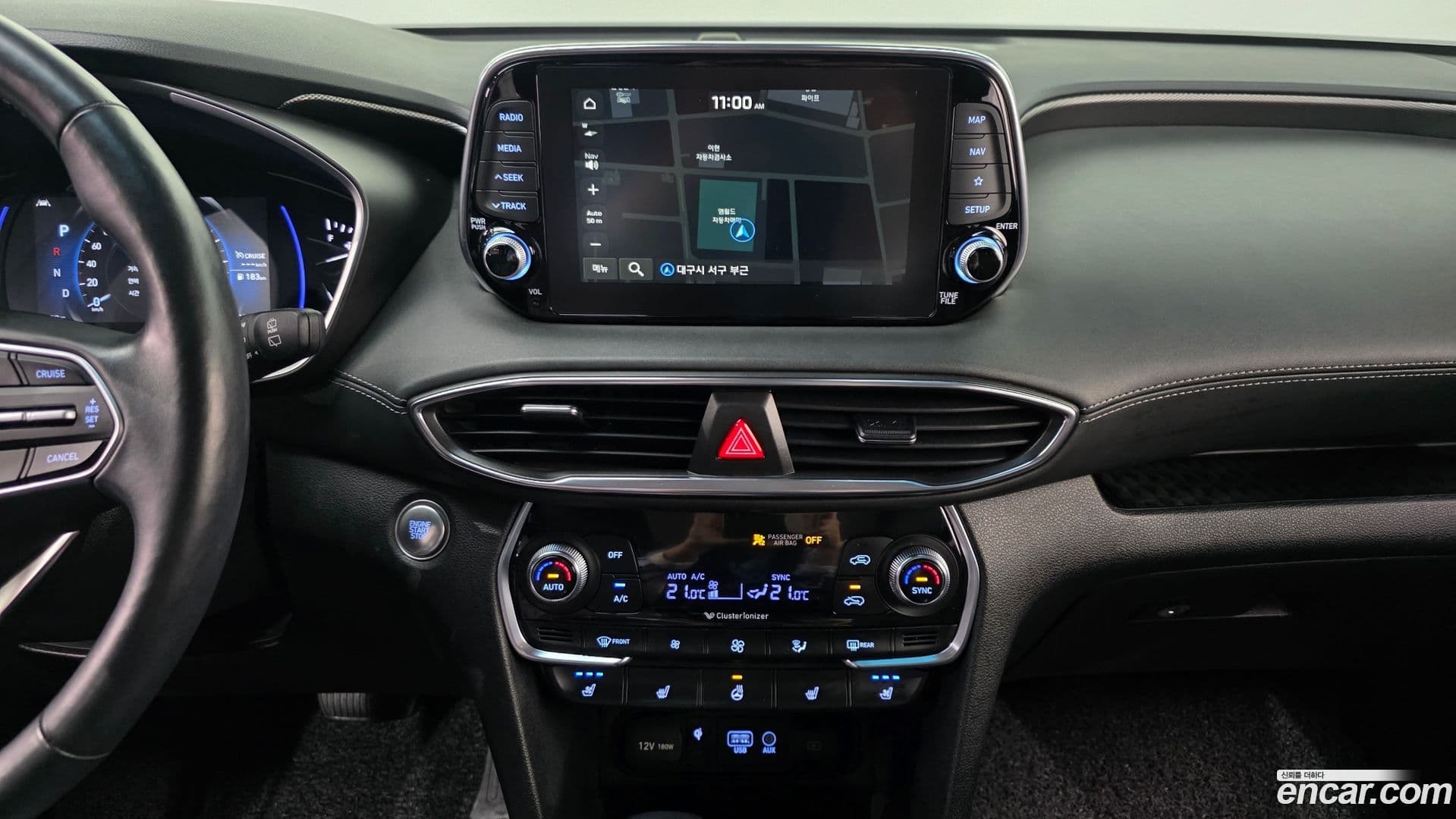 Main__Slider__Photo:Santafe Hyundai 2019.1-11