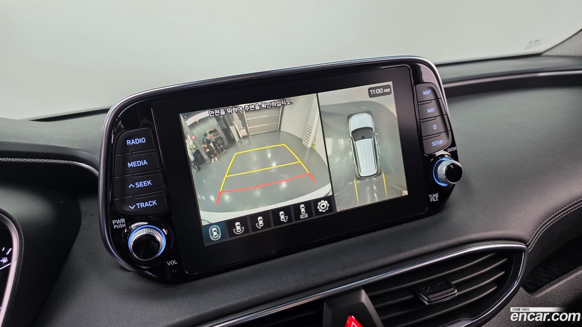 Main__Slider__Photo:Santafe Hyundai 2019.1-13