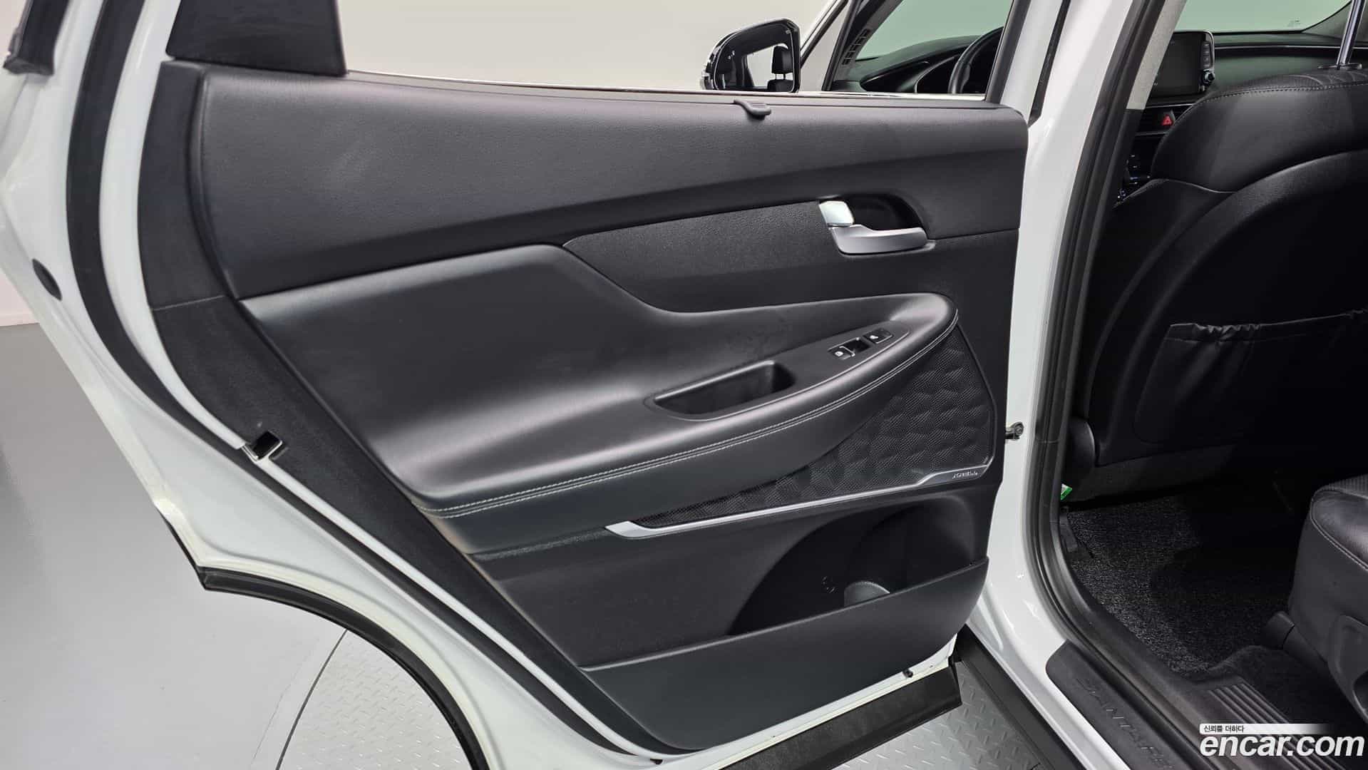 Santafe Hyundai 2019.1-INNER-035