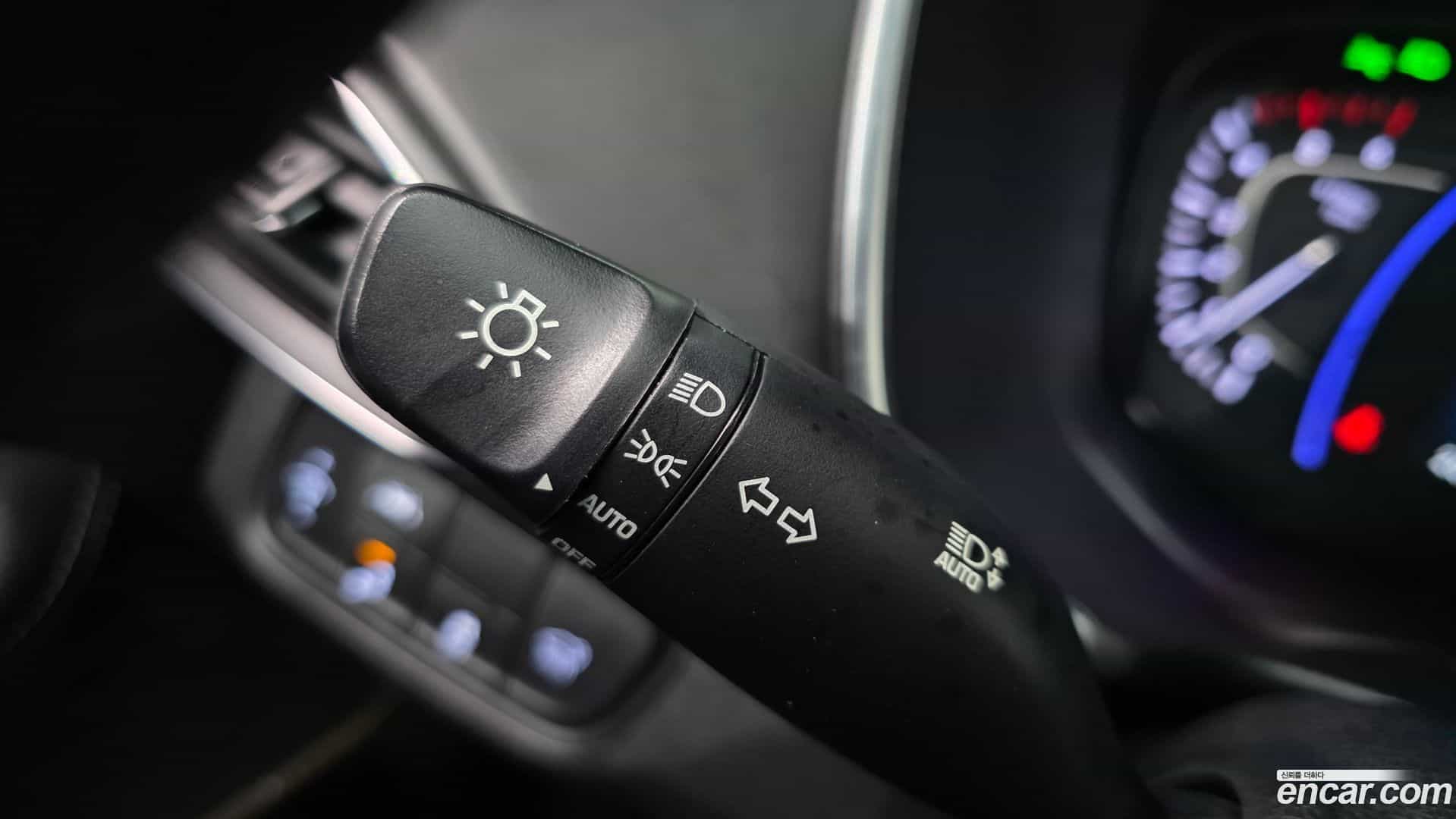 Santafe Hyundai 2019.1-OPTION-042