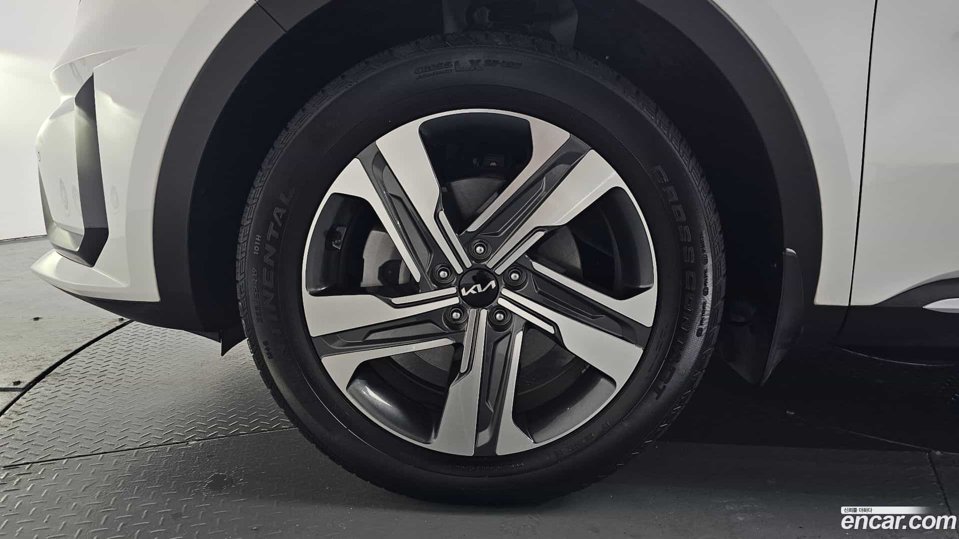 Sorento Kia 2023.4-OUTER-005