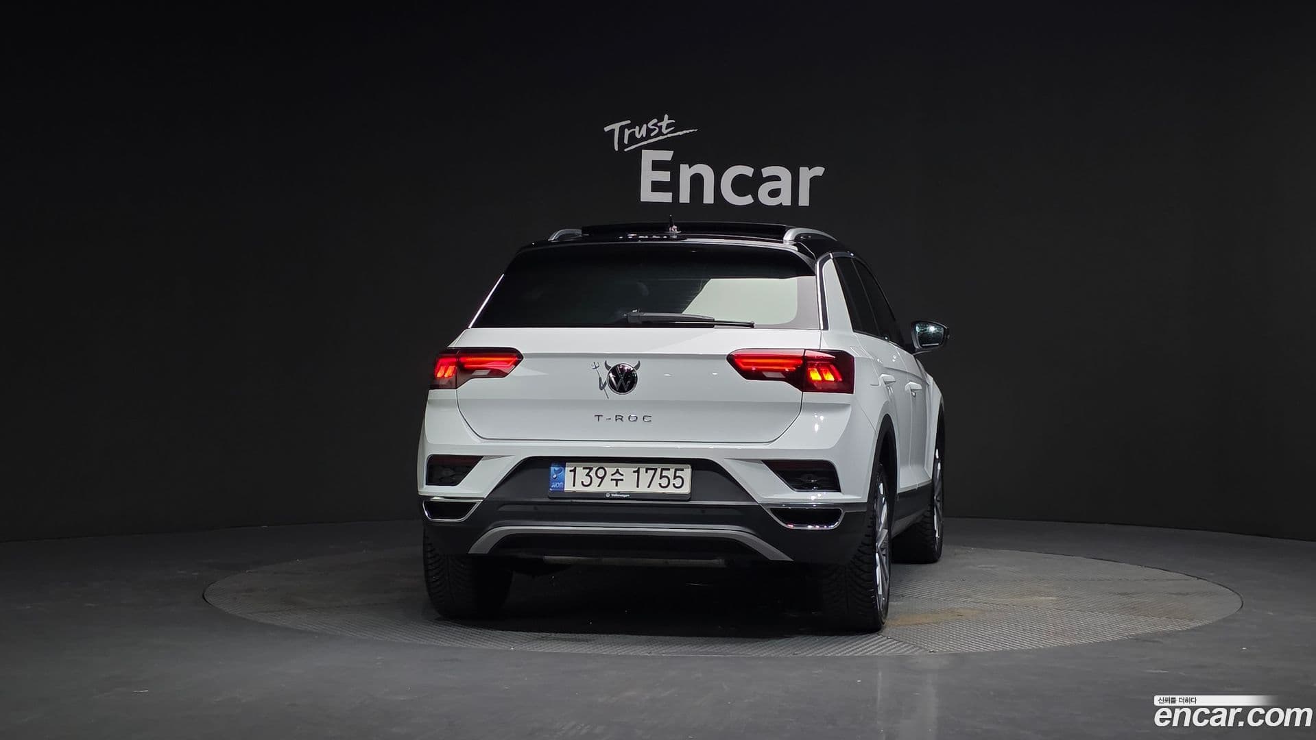 Main__Slider__Photo:T-Roc Volkswagen 2021.11-3