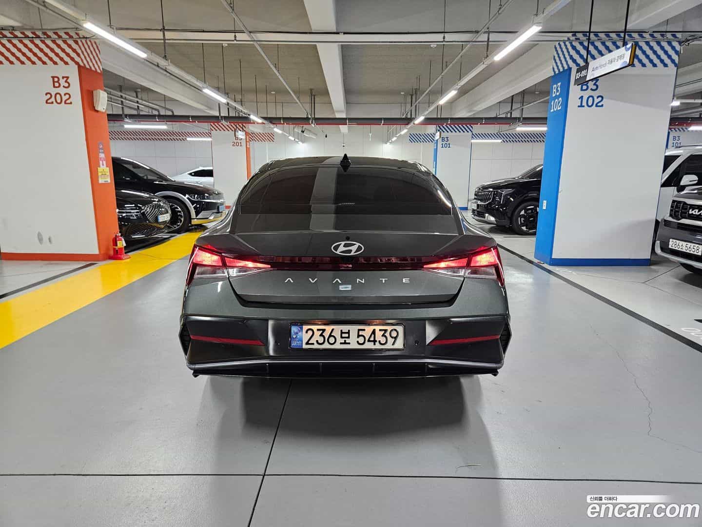 AVANTE Hyundai 2023.4-OUTER-004