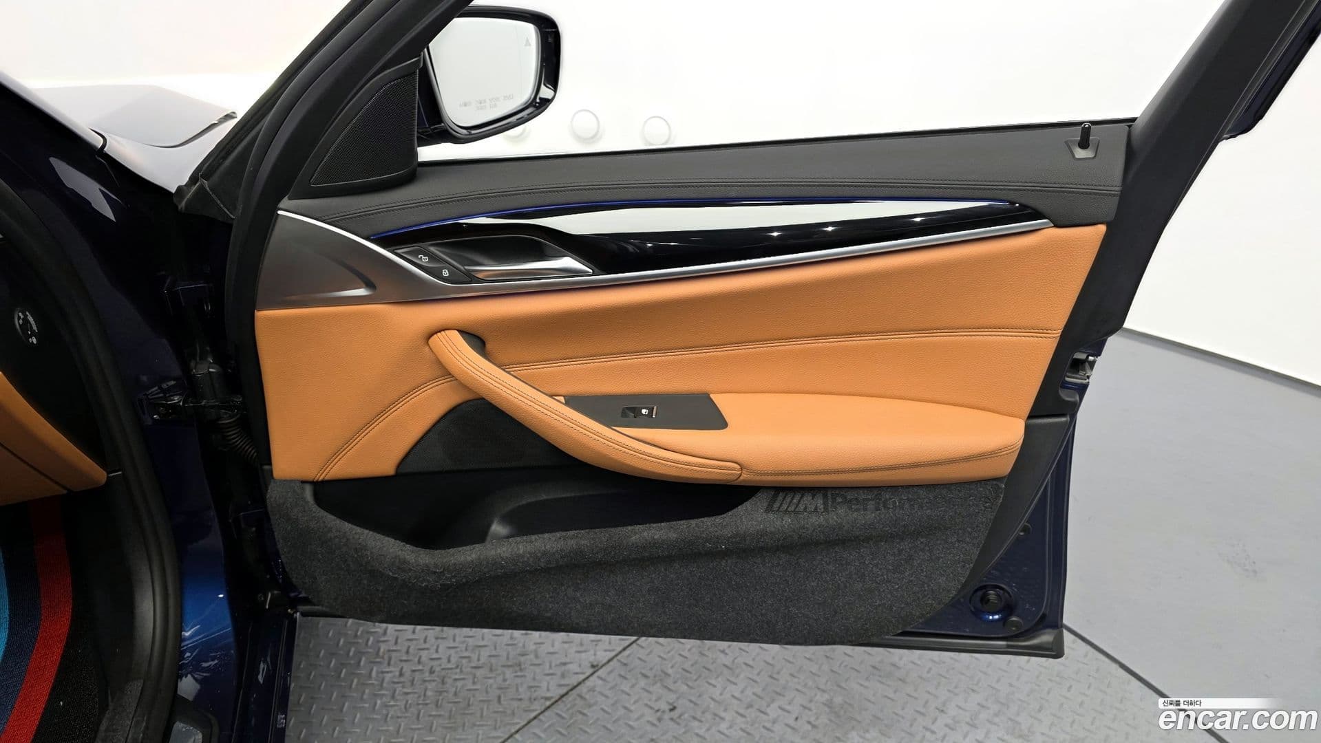 Main__Slider__Photo:5-Series BMW 2020.3-23