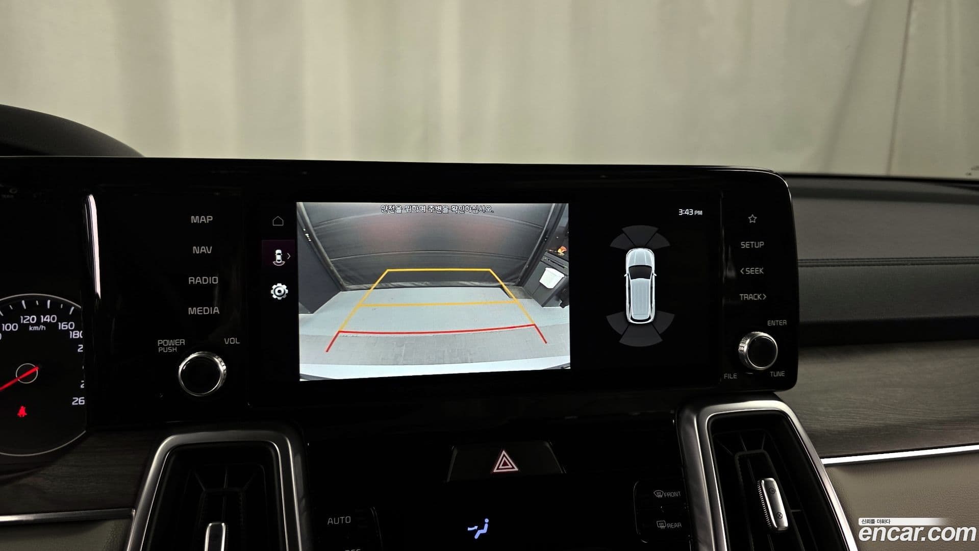 Main__Slider__Photo:Sorento Kia 2022.0-13