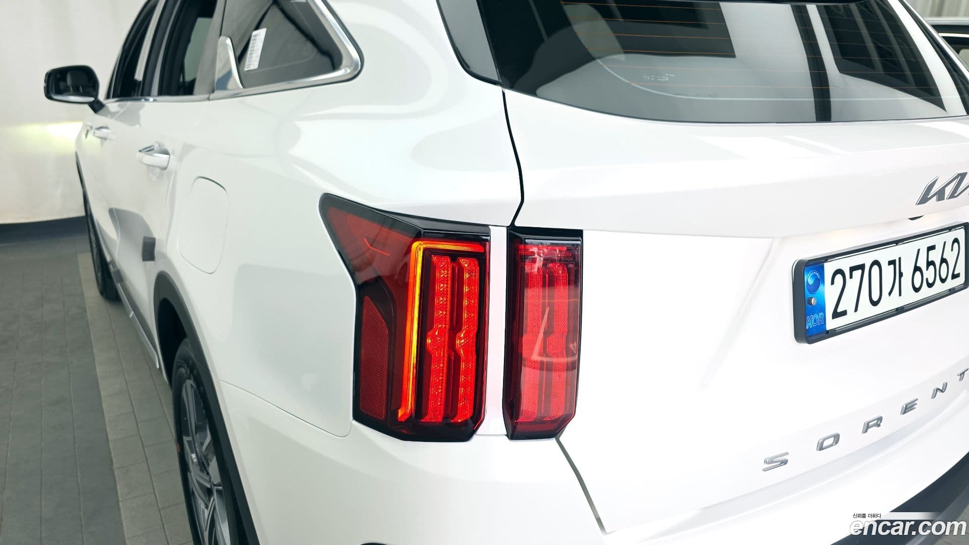 Main__Slider__Photo:Sorento Kia 2022.0-22