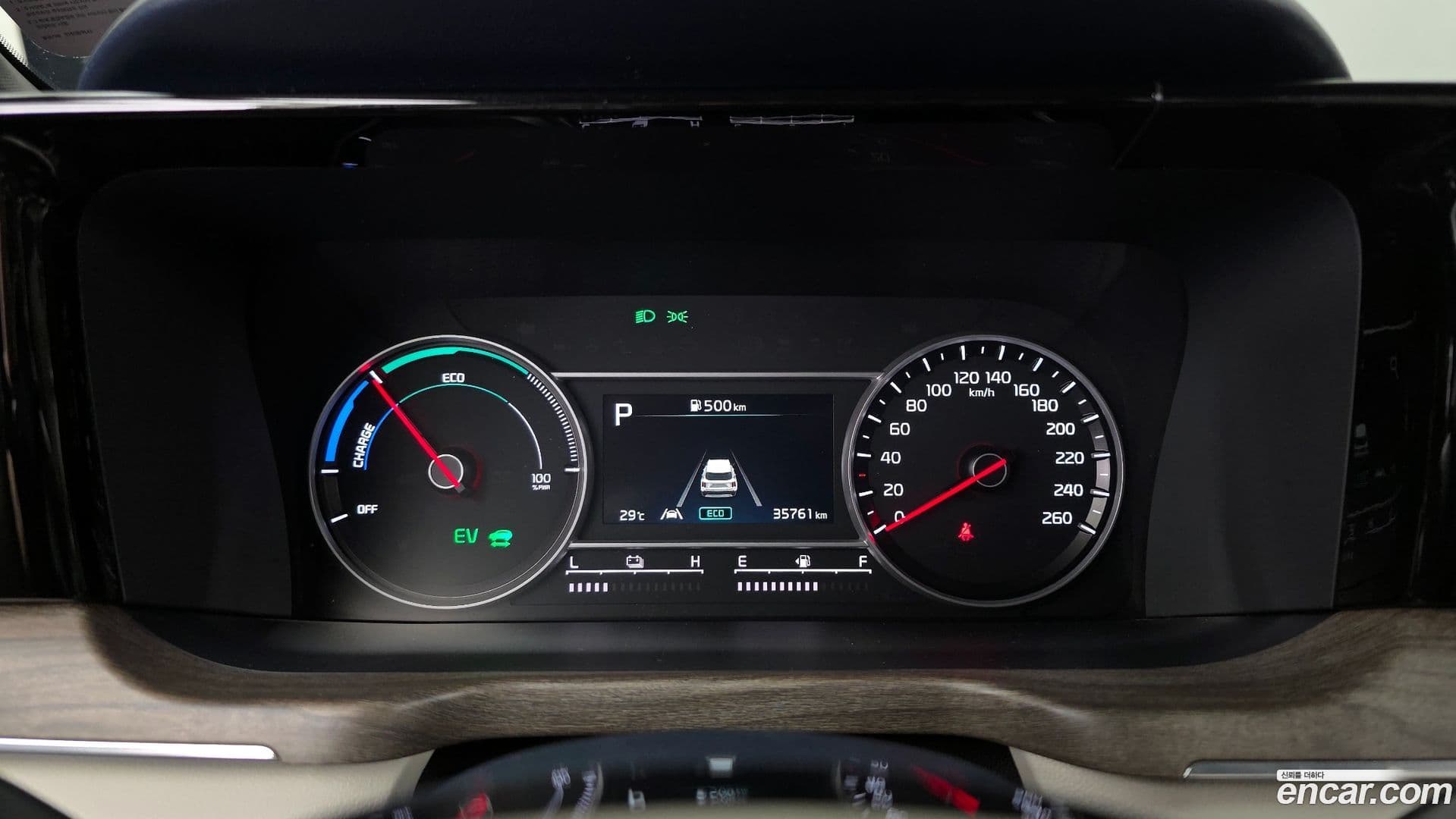 Main__Slider__Photo:Sorento Kia 2022.0-28