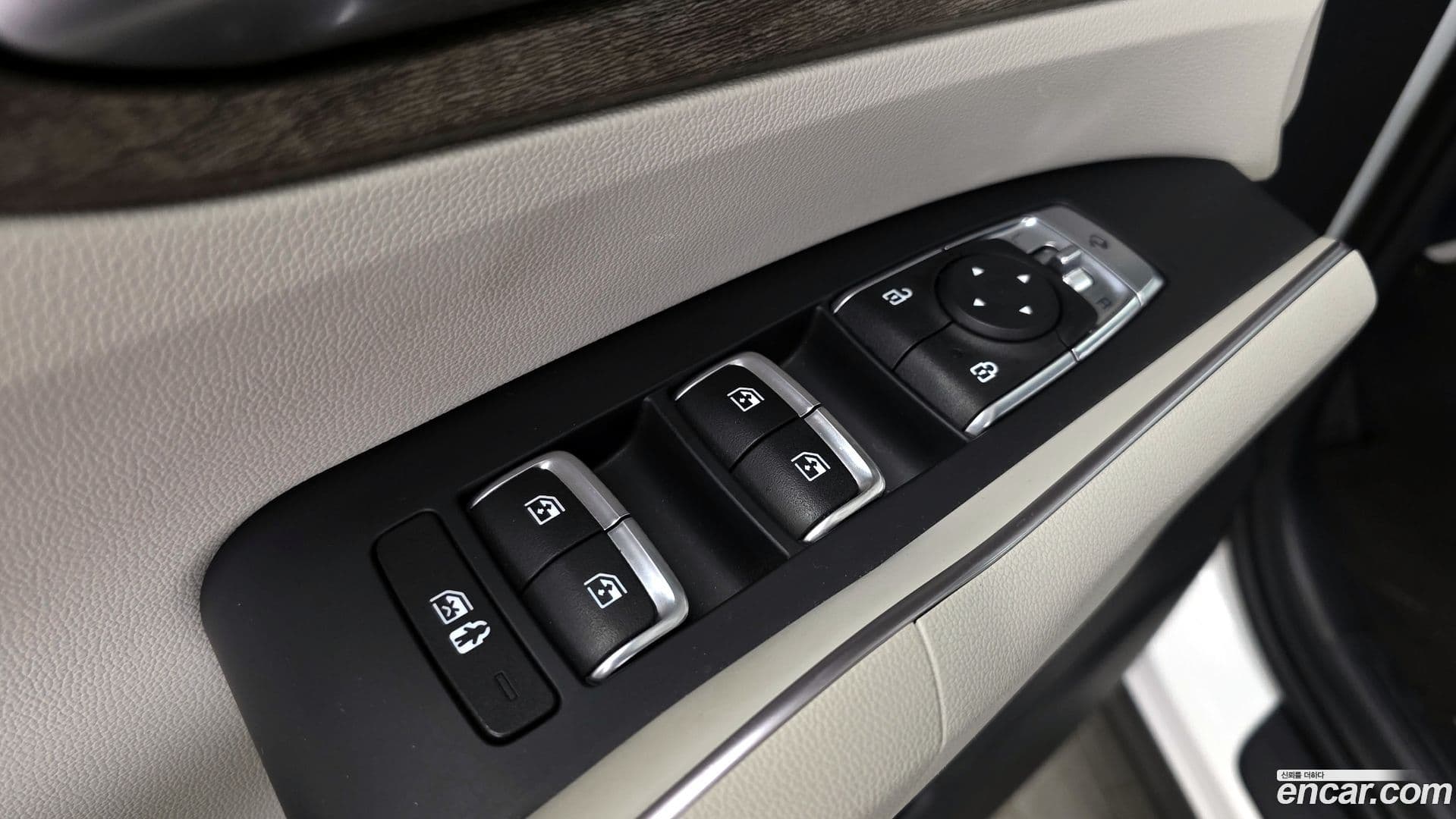 Main__Slider__Photo:Sorento Kia 2022.0-29