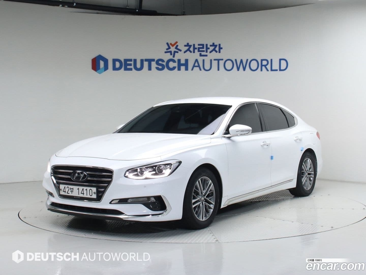 Main__Slider__Photo:Grandeur Hyundai 2018.0-0