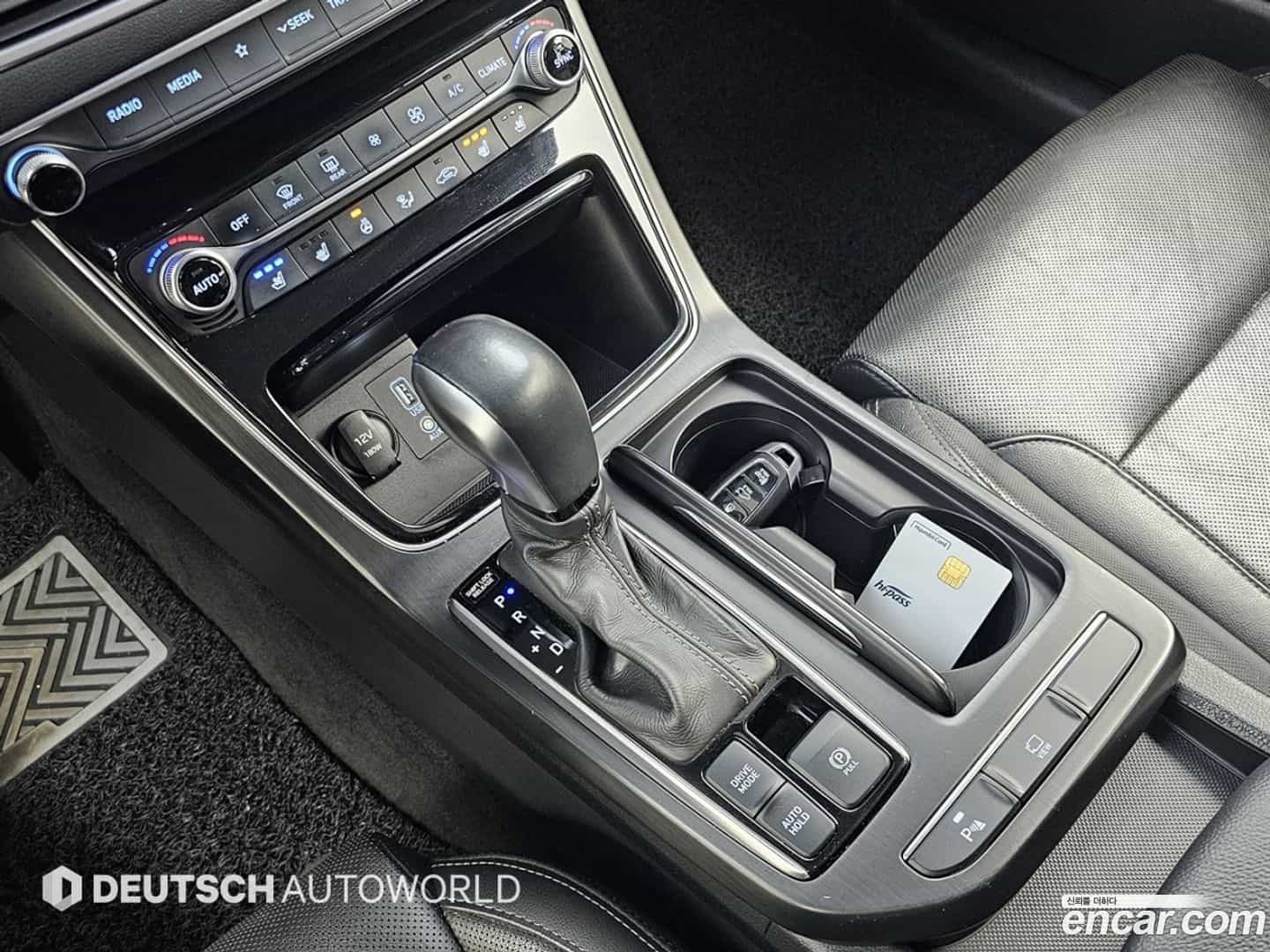 Grandeur Hyundai 2018.0-INNER-009