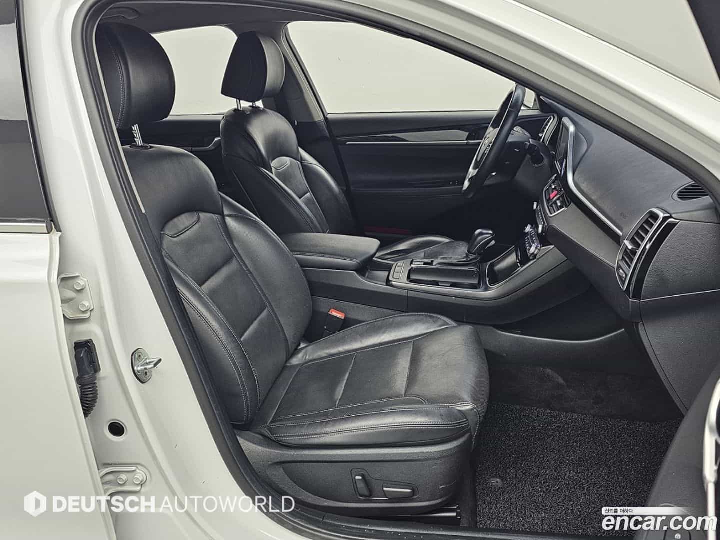Grandeur Hyundai 2018.0-INNER-010