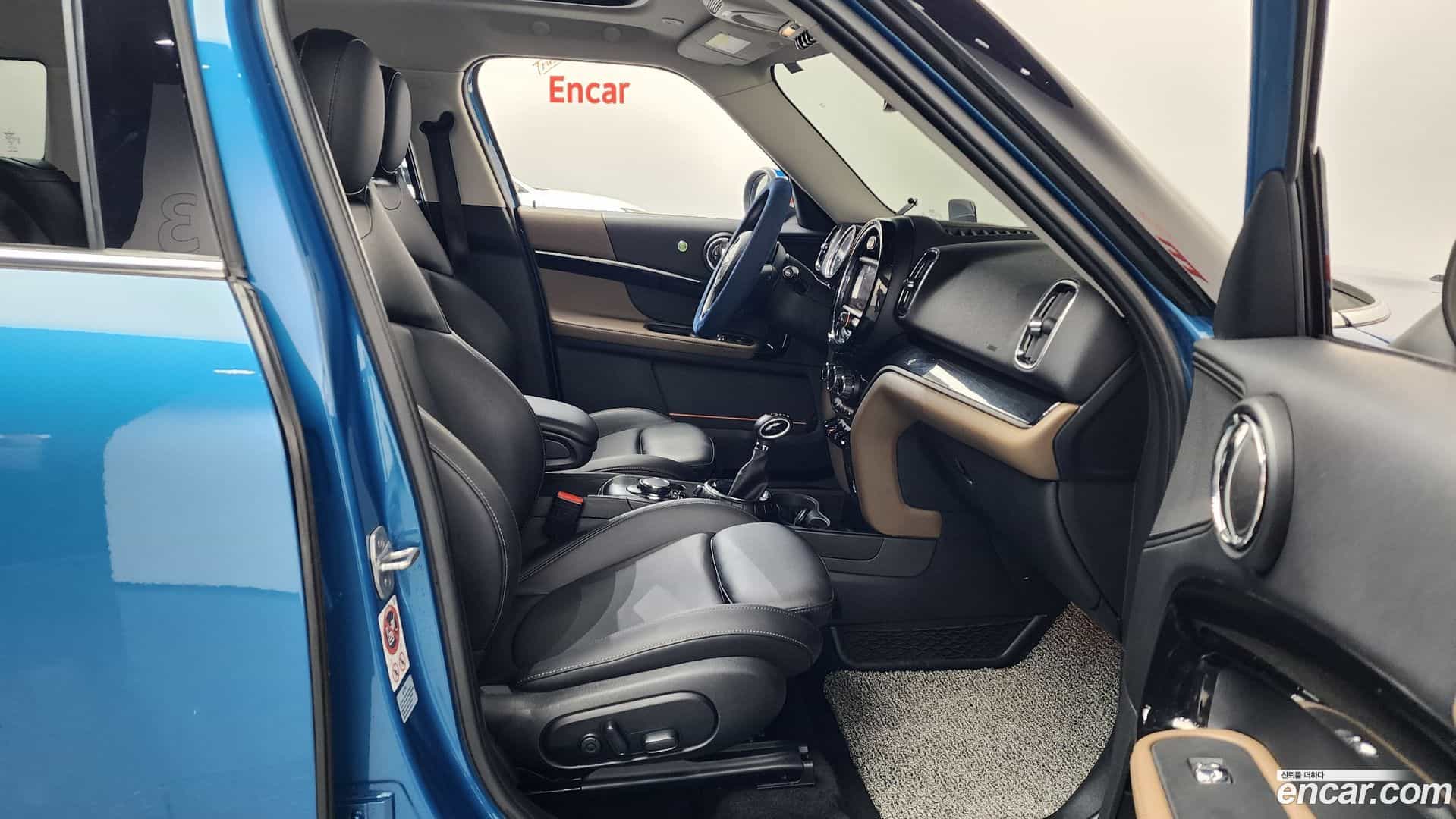 Countryman Mini 2017.4-INNER-036