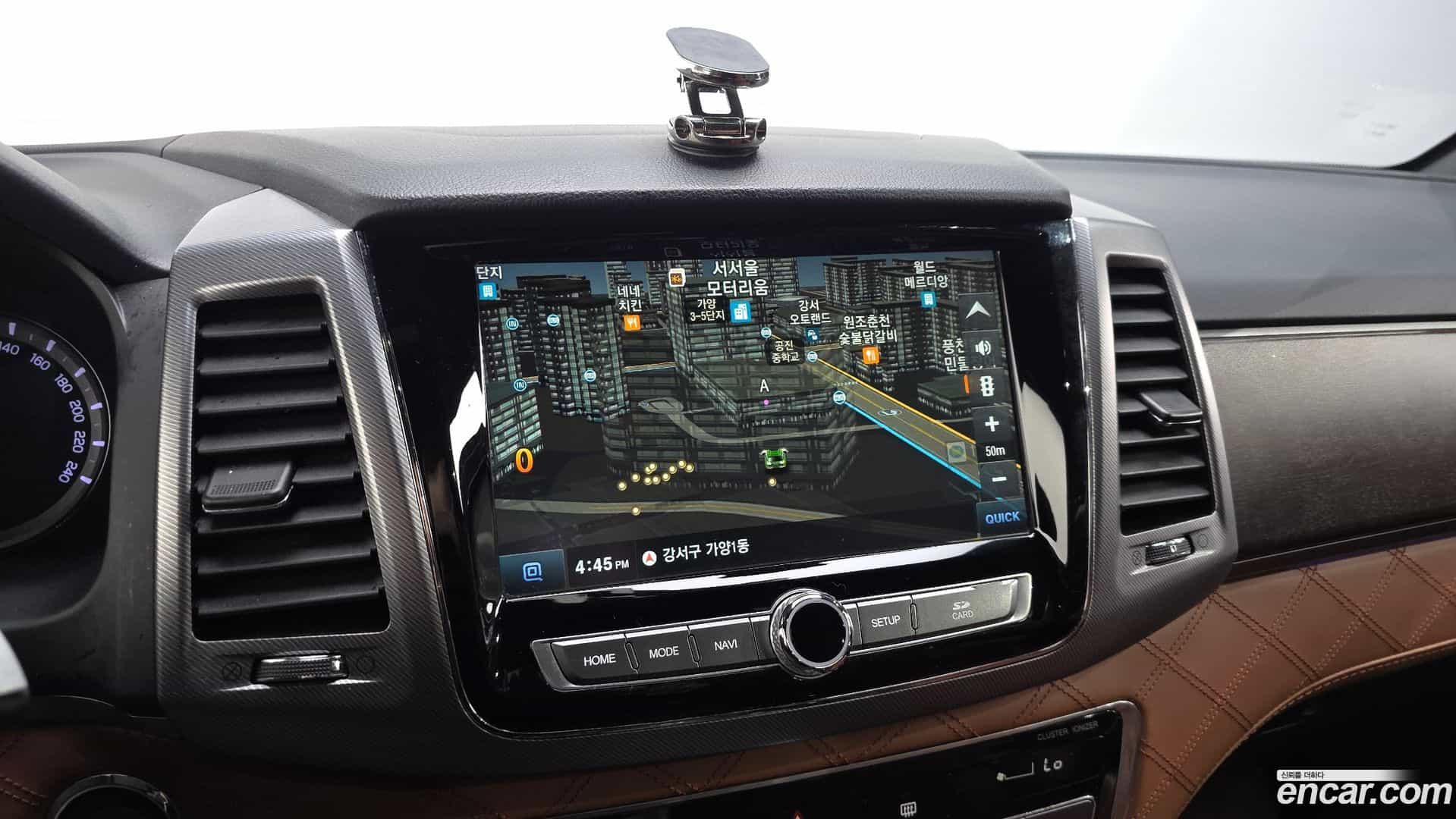 Rexton KG Mobility 2019.3-INNER-036