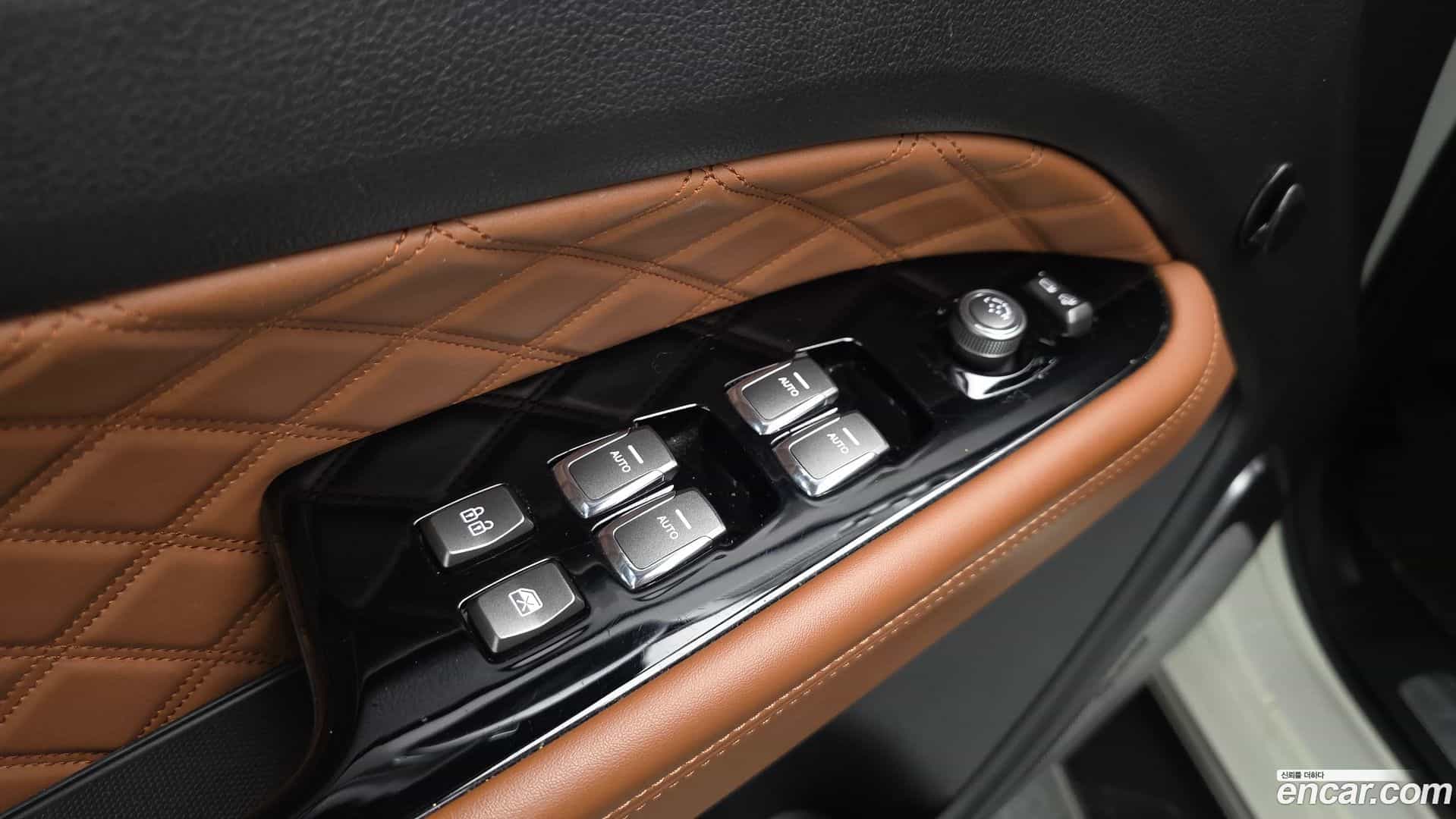 Rexton KG Mobility 2019.3-OPTION-043