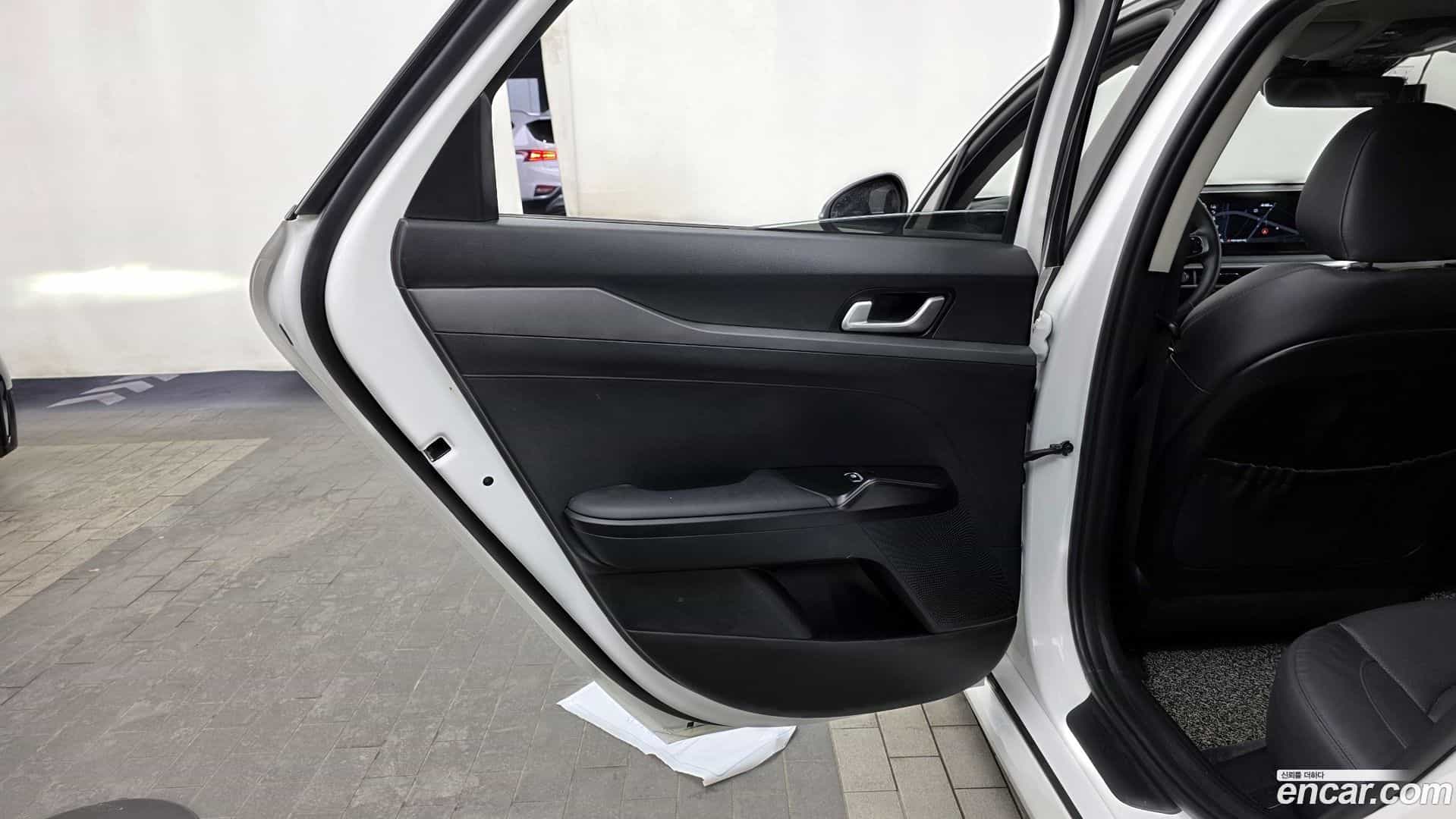 K5 Kia 2022.1-INNER-035