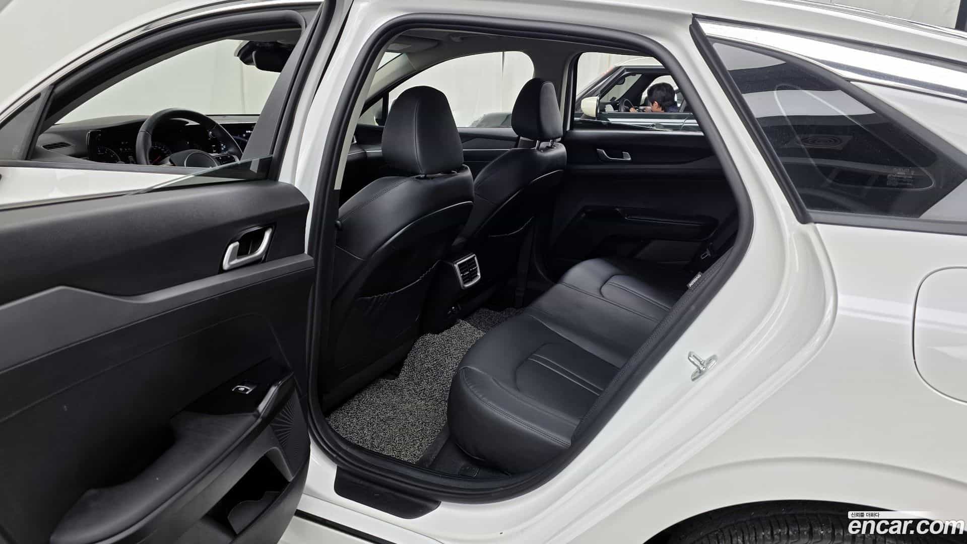 K5 Kia 2022.1-INNER-036