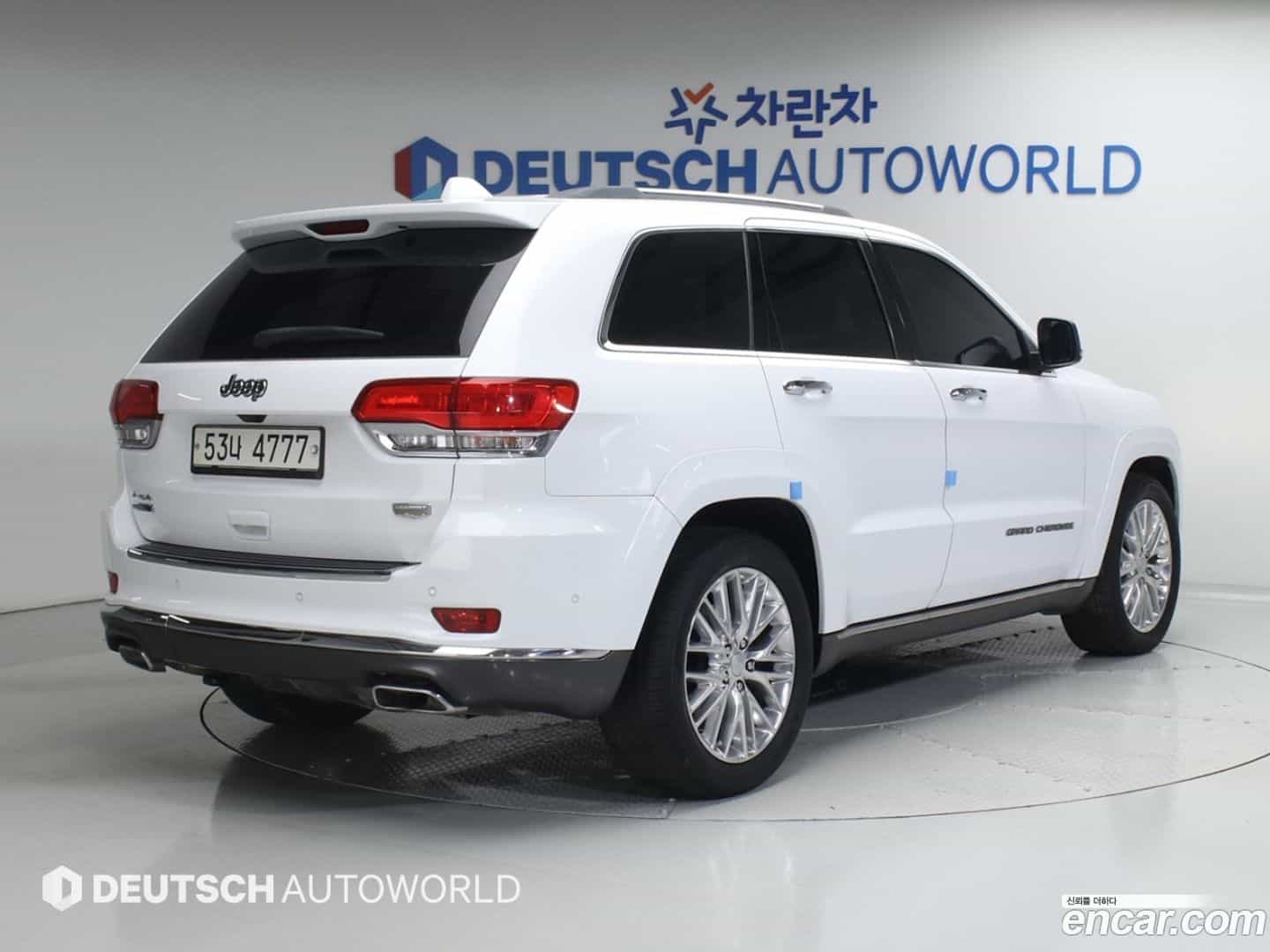 Cherokee Jeep 2018.2-OUTER-002